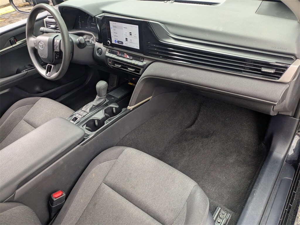 Thumbnail: 2025 Toyota Camry - 33