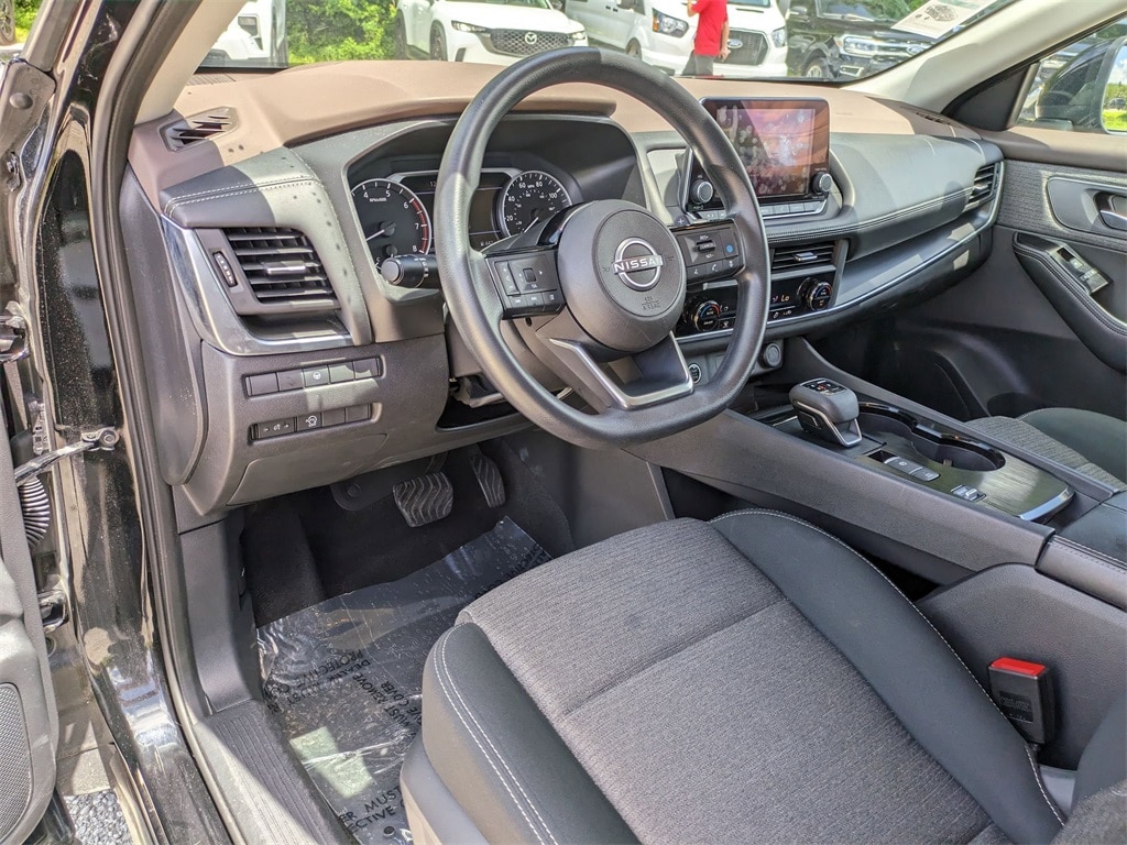 Thumbnail: 2023 Nissan Rogue - 15