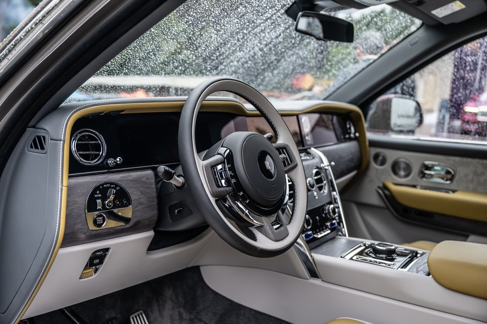 The New Rolls-Royce Cullinan Black Badge Series II
