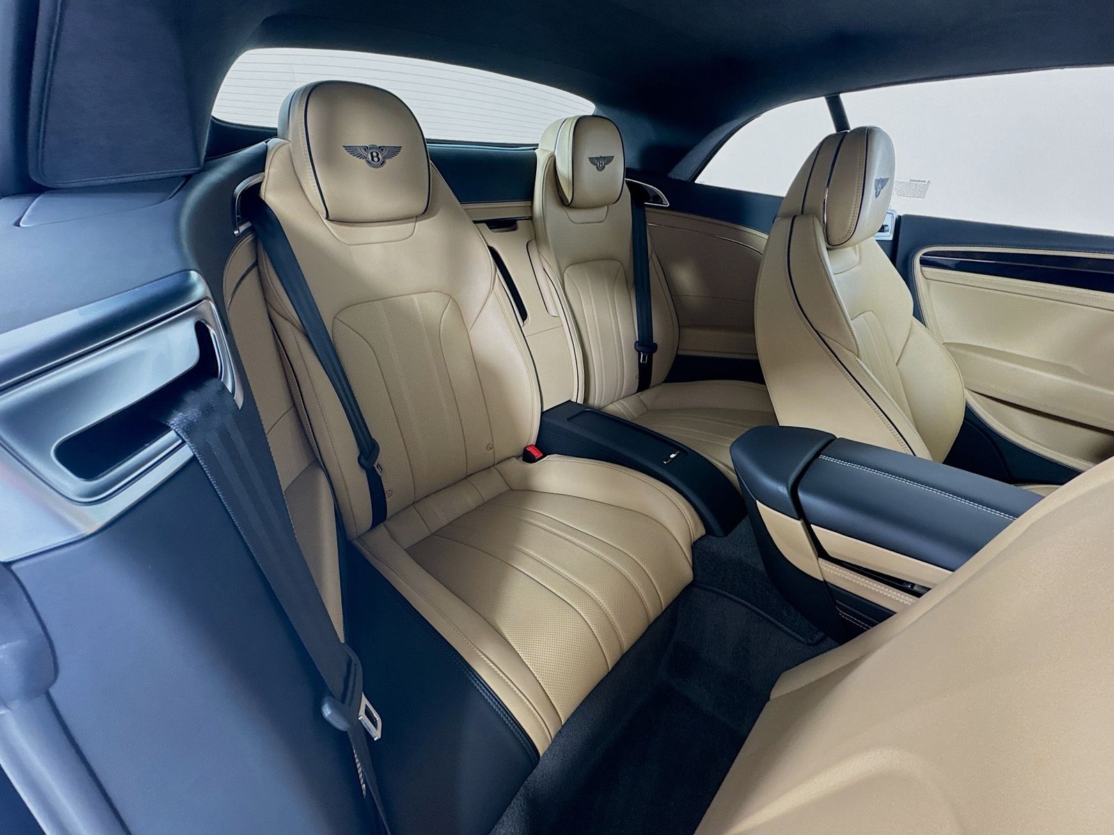 2026 Bentley Continental GTC - Photo 25