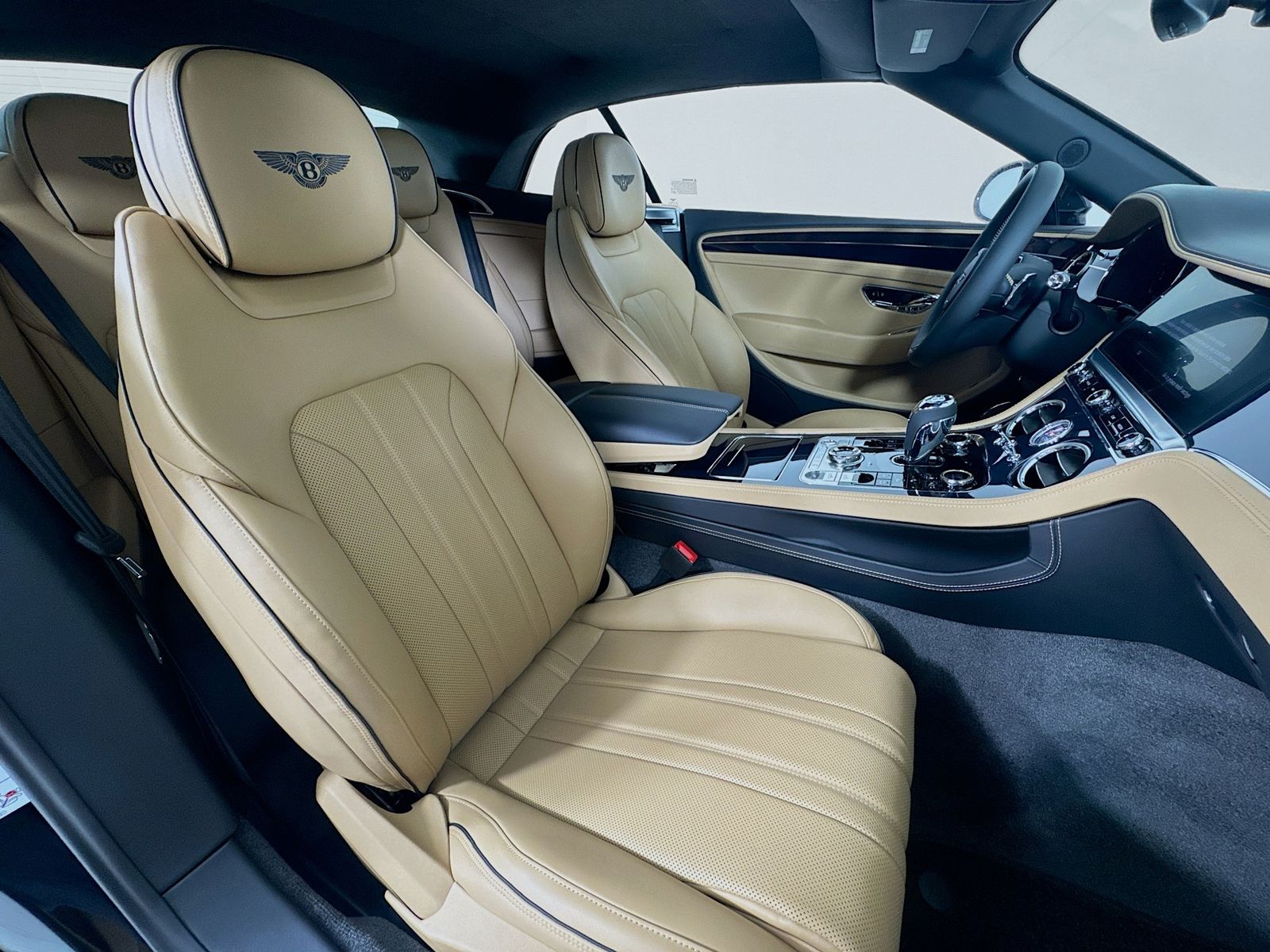 2026 Bentley Continental GTC - Photo 26