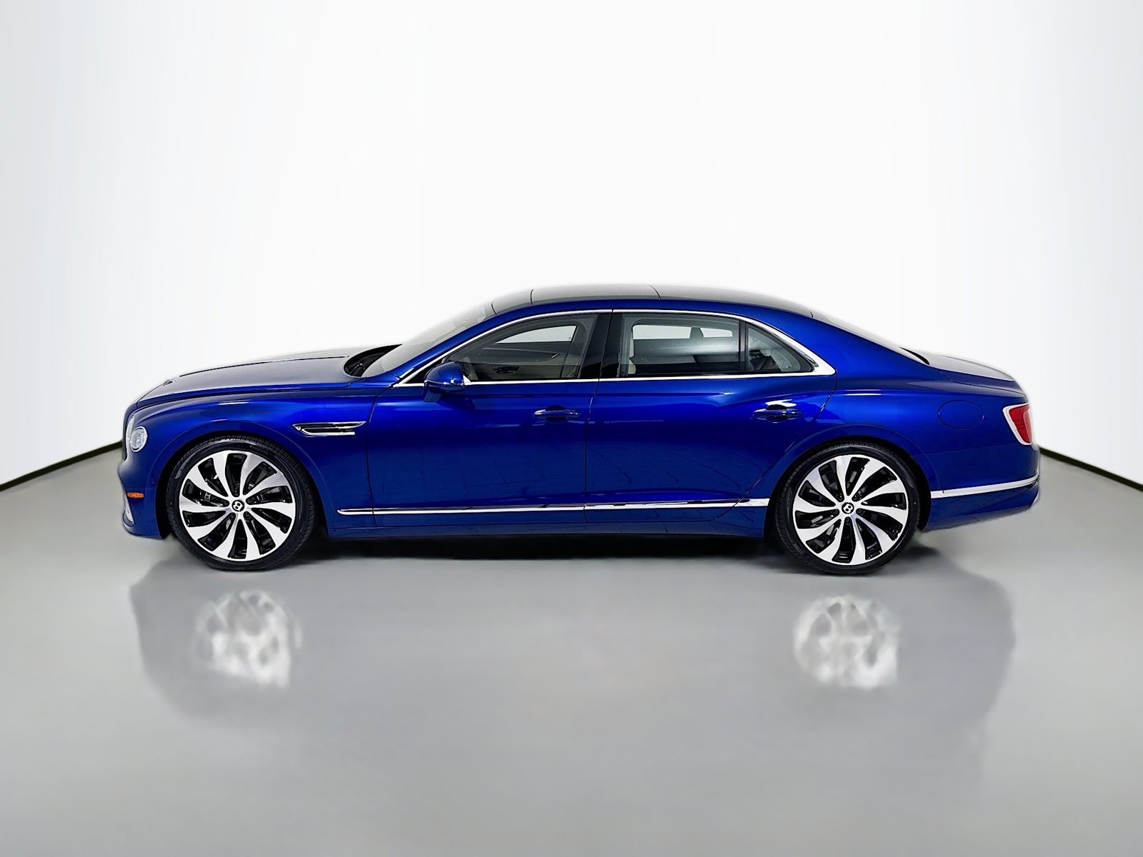 New 2026 Bentley Flying Spur V8 Sedan