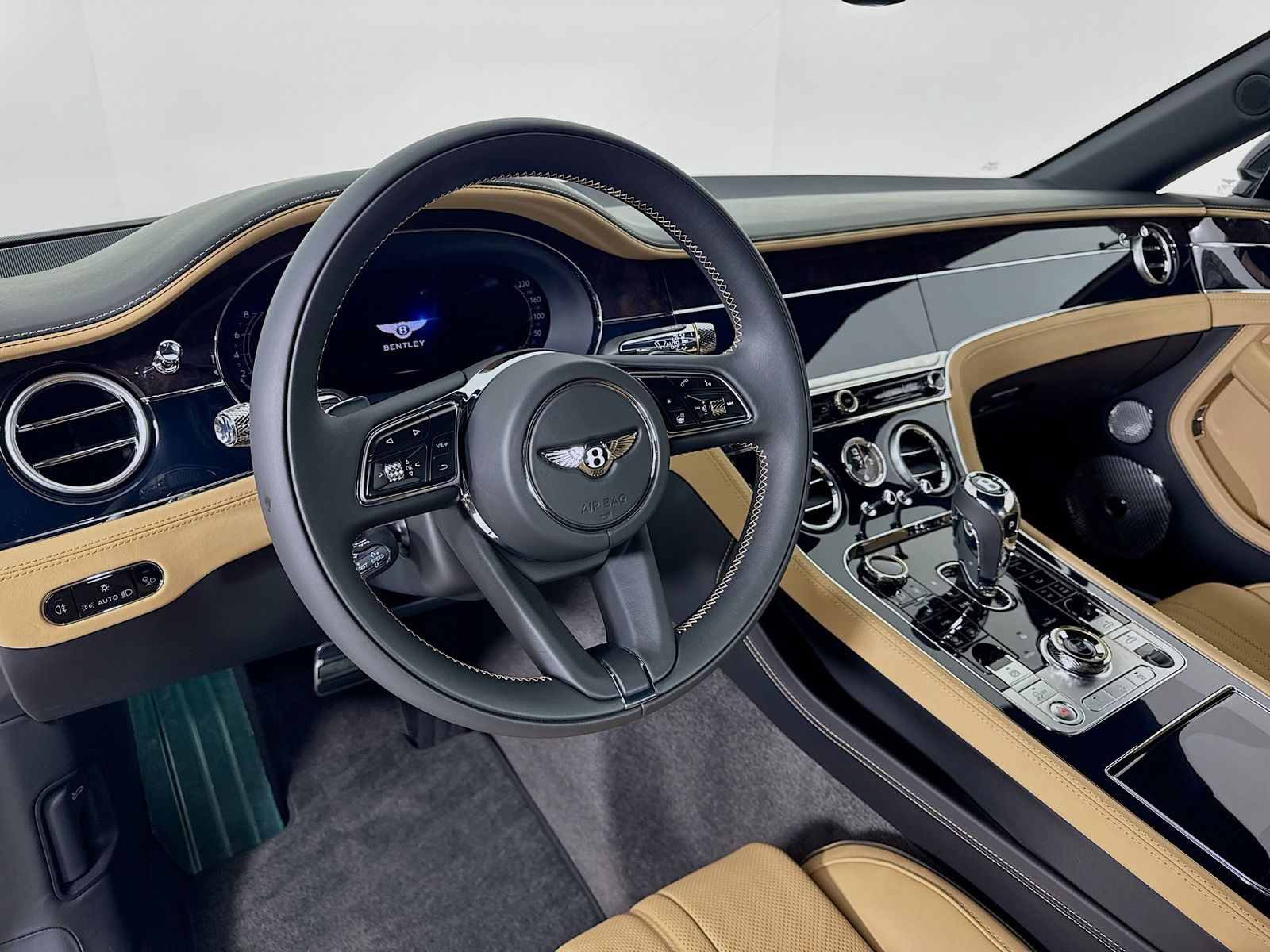2026 Bentley Continental GTC - Photo 10