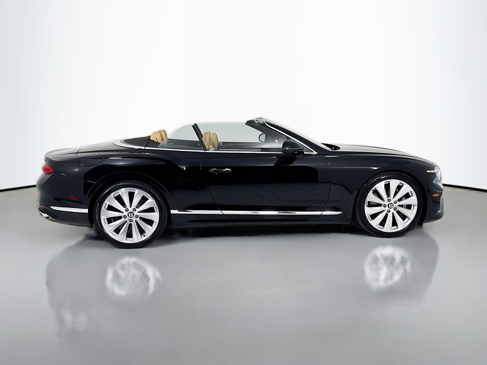 2026 Bentley Continental GTC - Photo 8