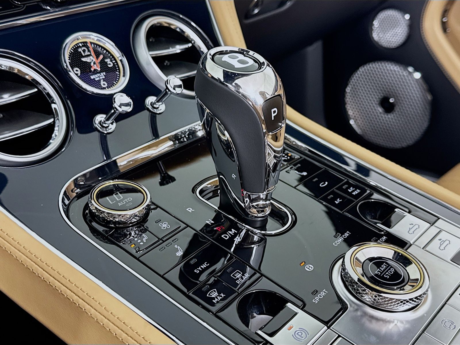 2026 Bentley Continental GTC - Photo 14