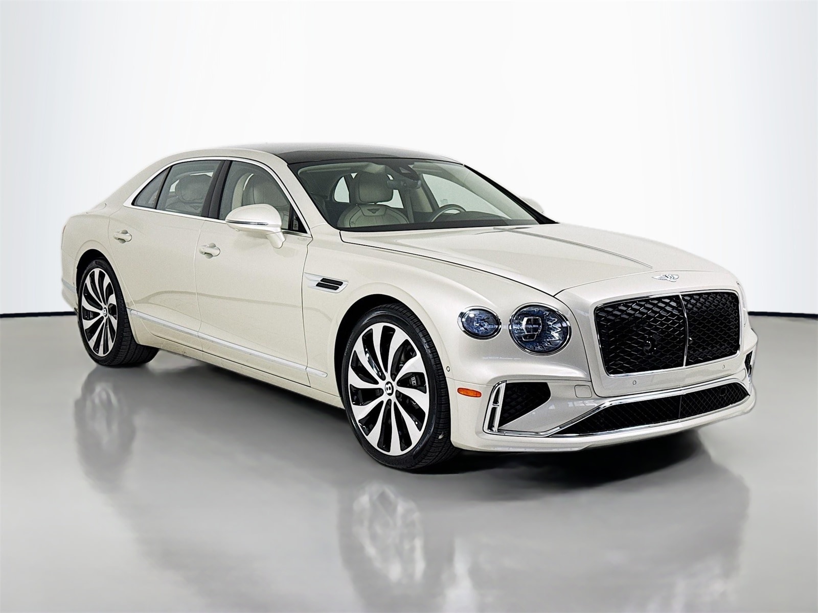 2026 Bentley Flying Spur's photo