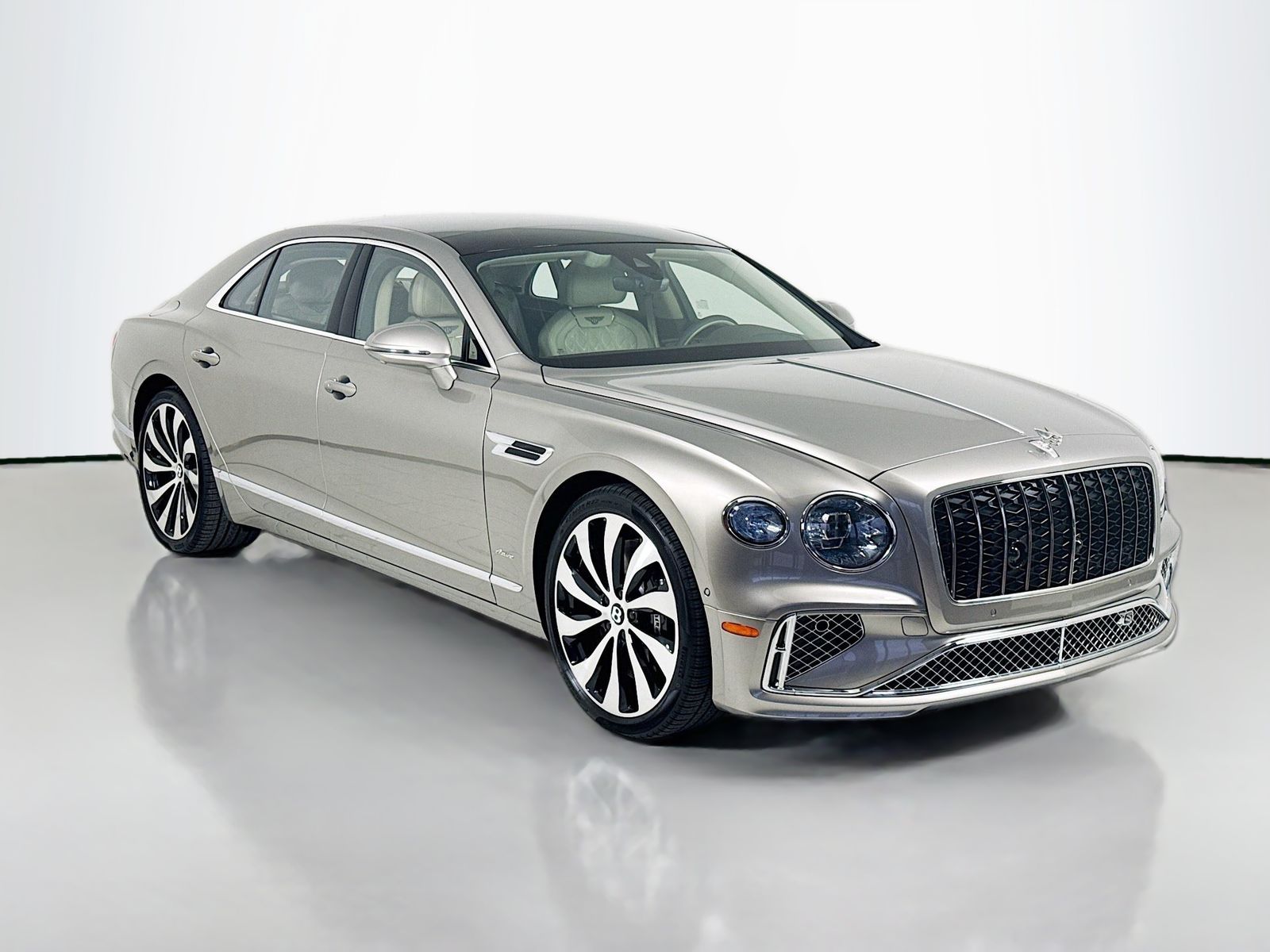 2026 Bentley Flying Spur's photo