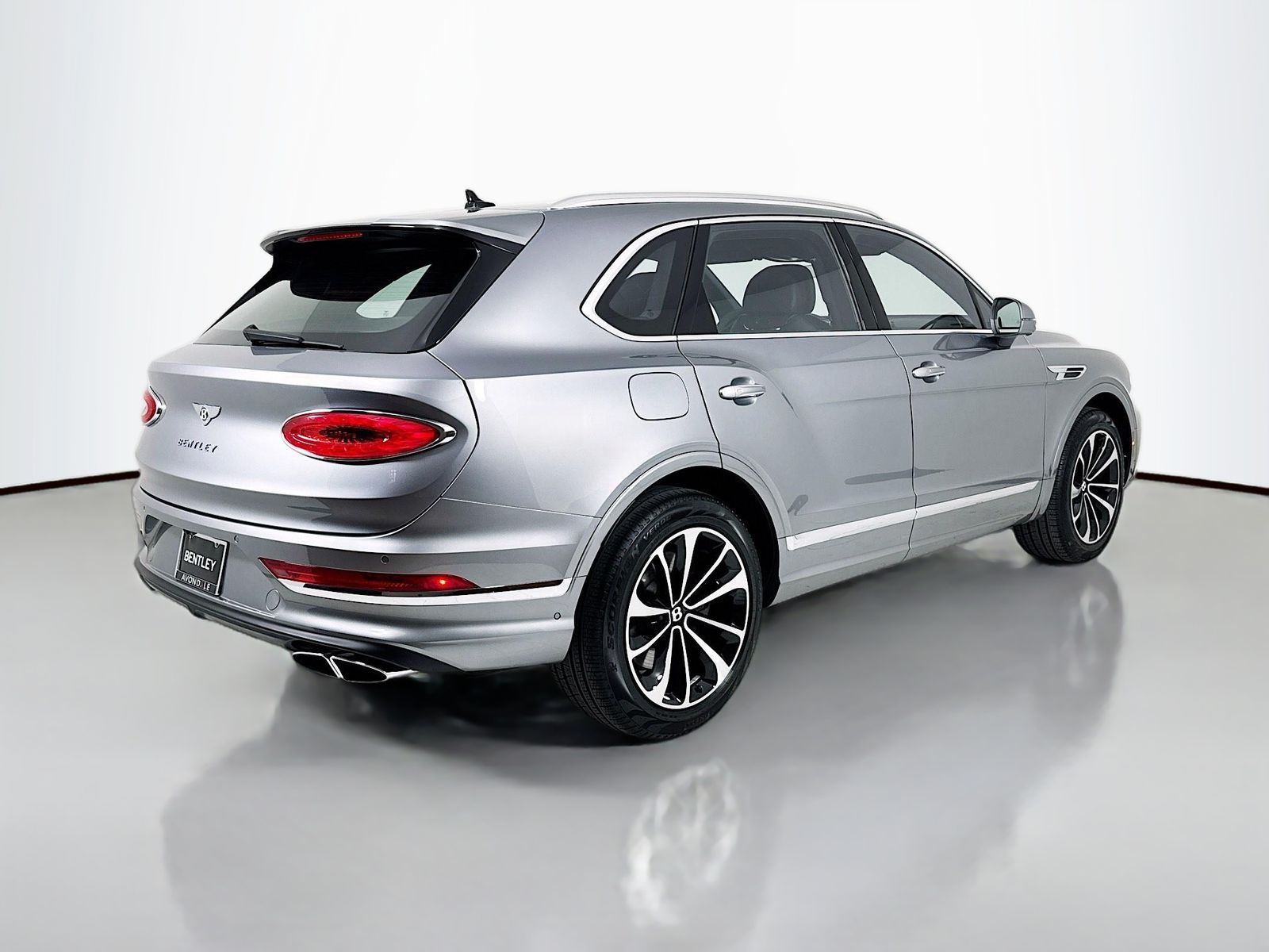 2025 Bentley Bentayga - Photo 7