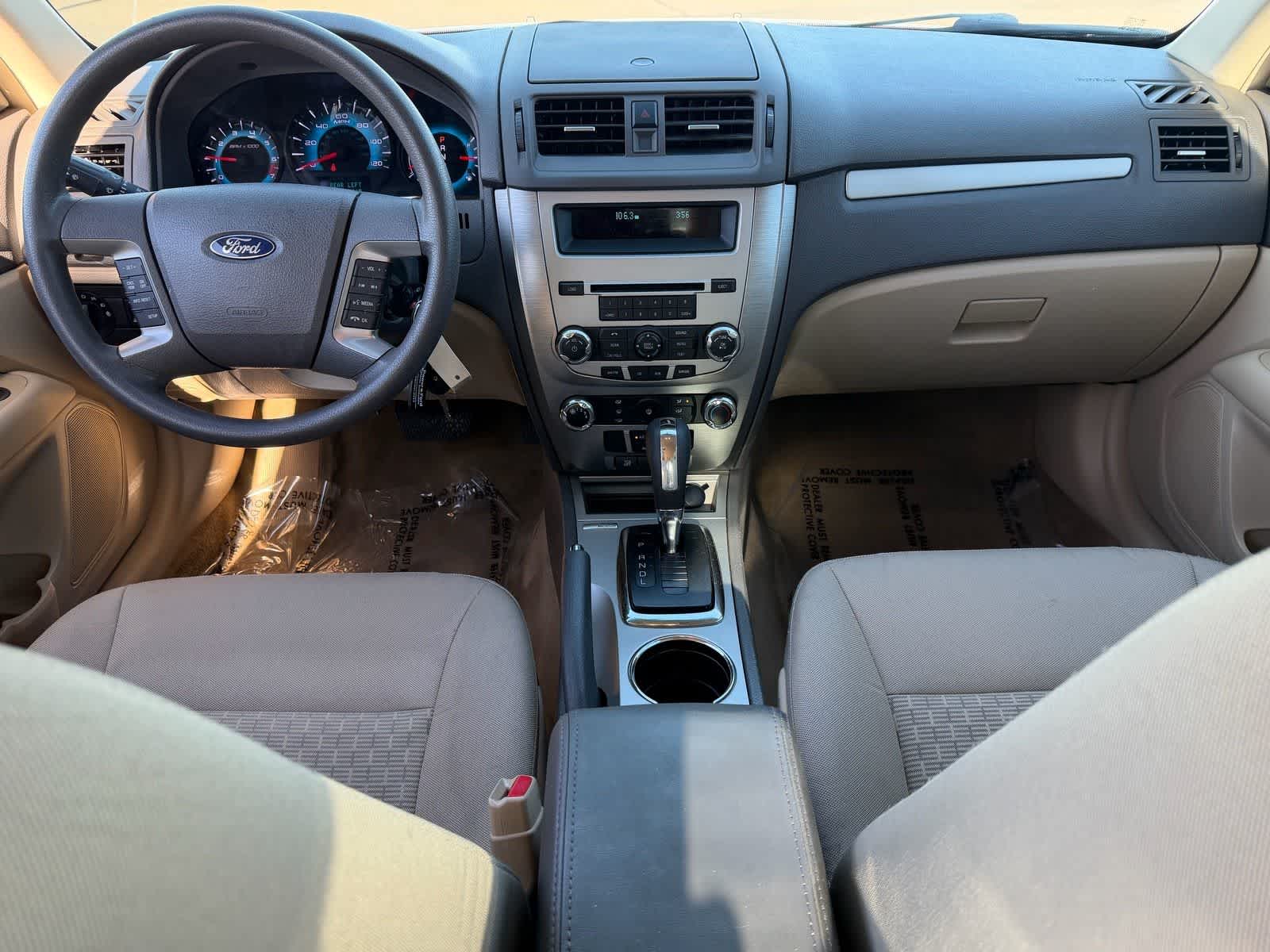 Thumbnail: 2011 Ford Fusion - 16