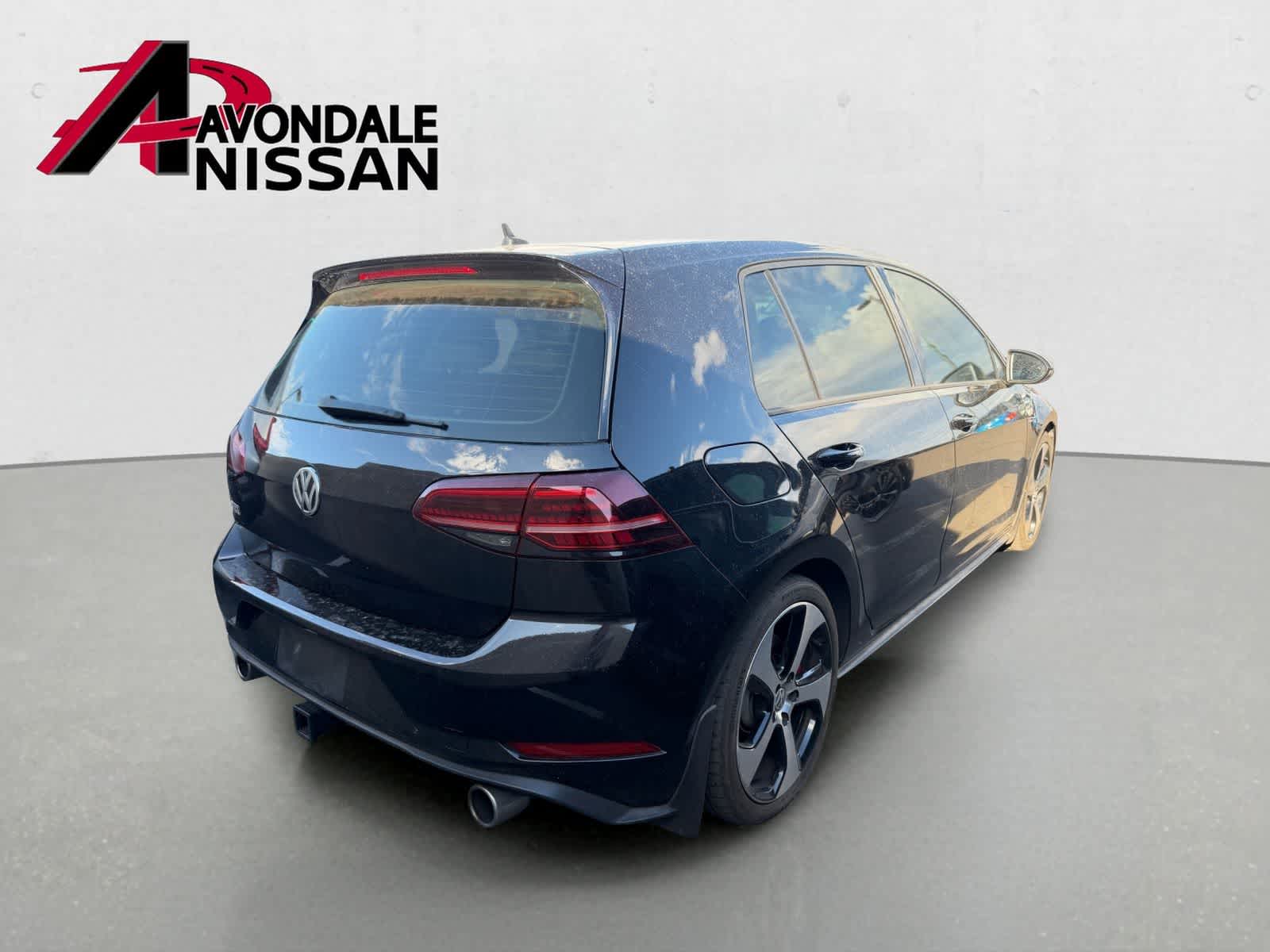 Thumbnail: 2019 Volkswagen Golf - 3