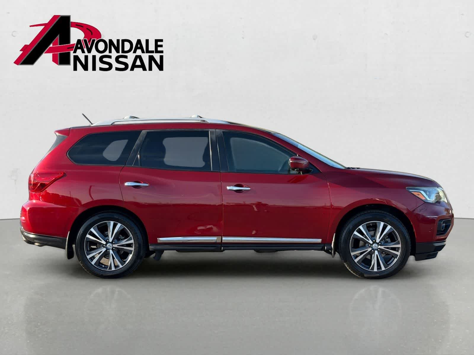 Thumbnail: 2018 Nissan Pathfinder - 8