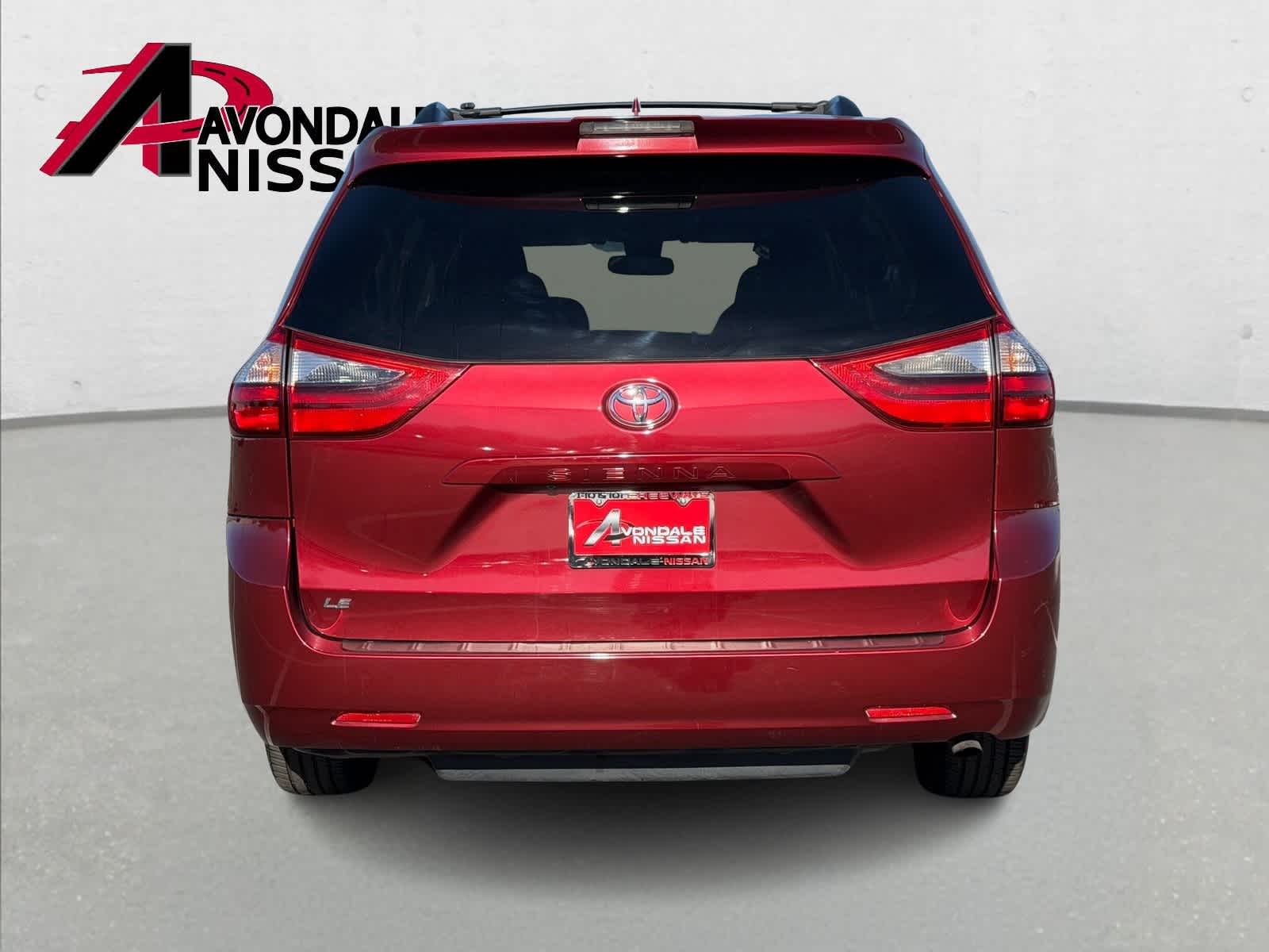 Thumbnail: 2020 Toyota Sienna - 6