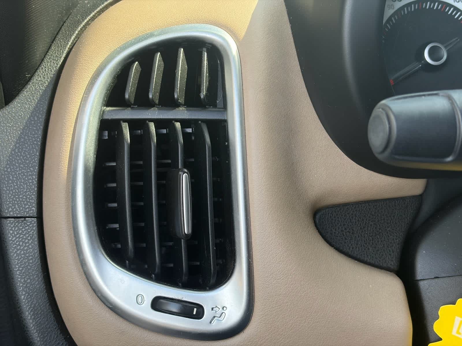 Thumbnail: 2017 Fiat 500L - 10