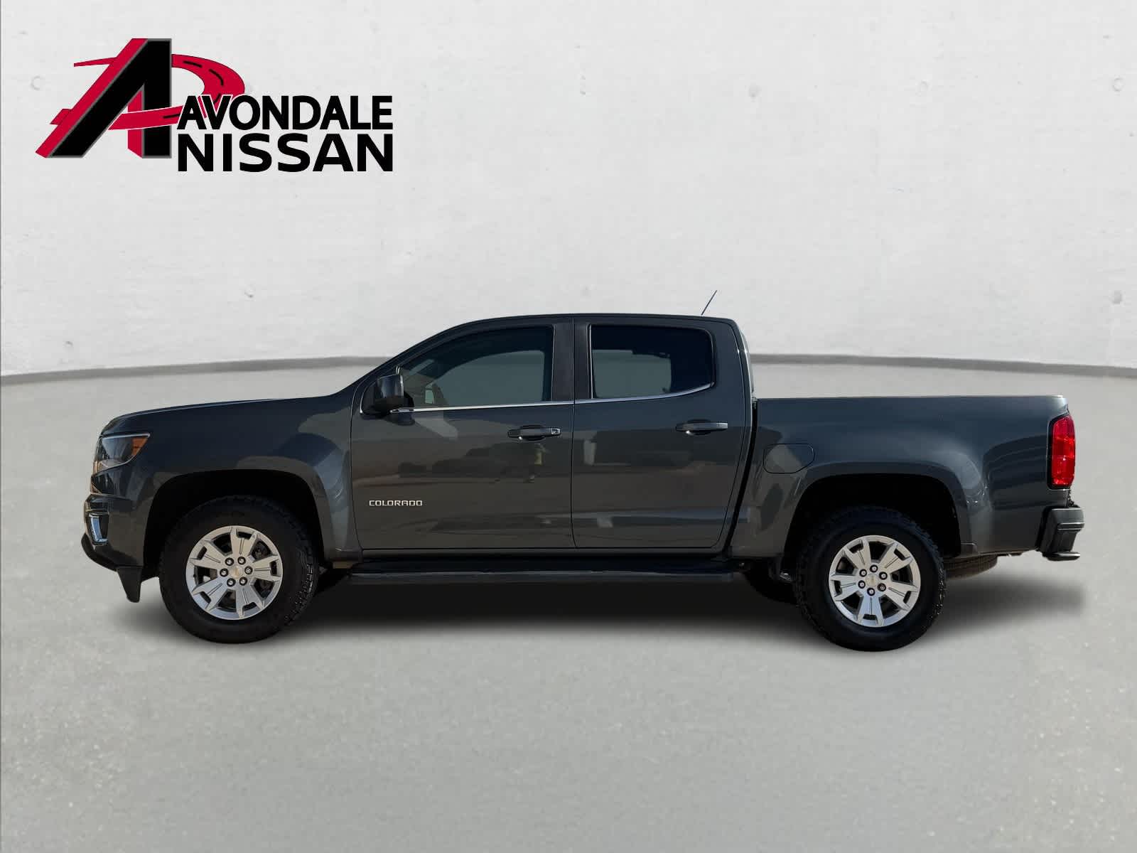 Thumbnail: 2017 Chevrolet Colorado - 3