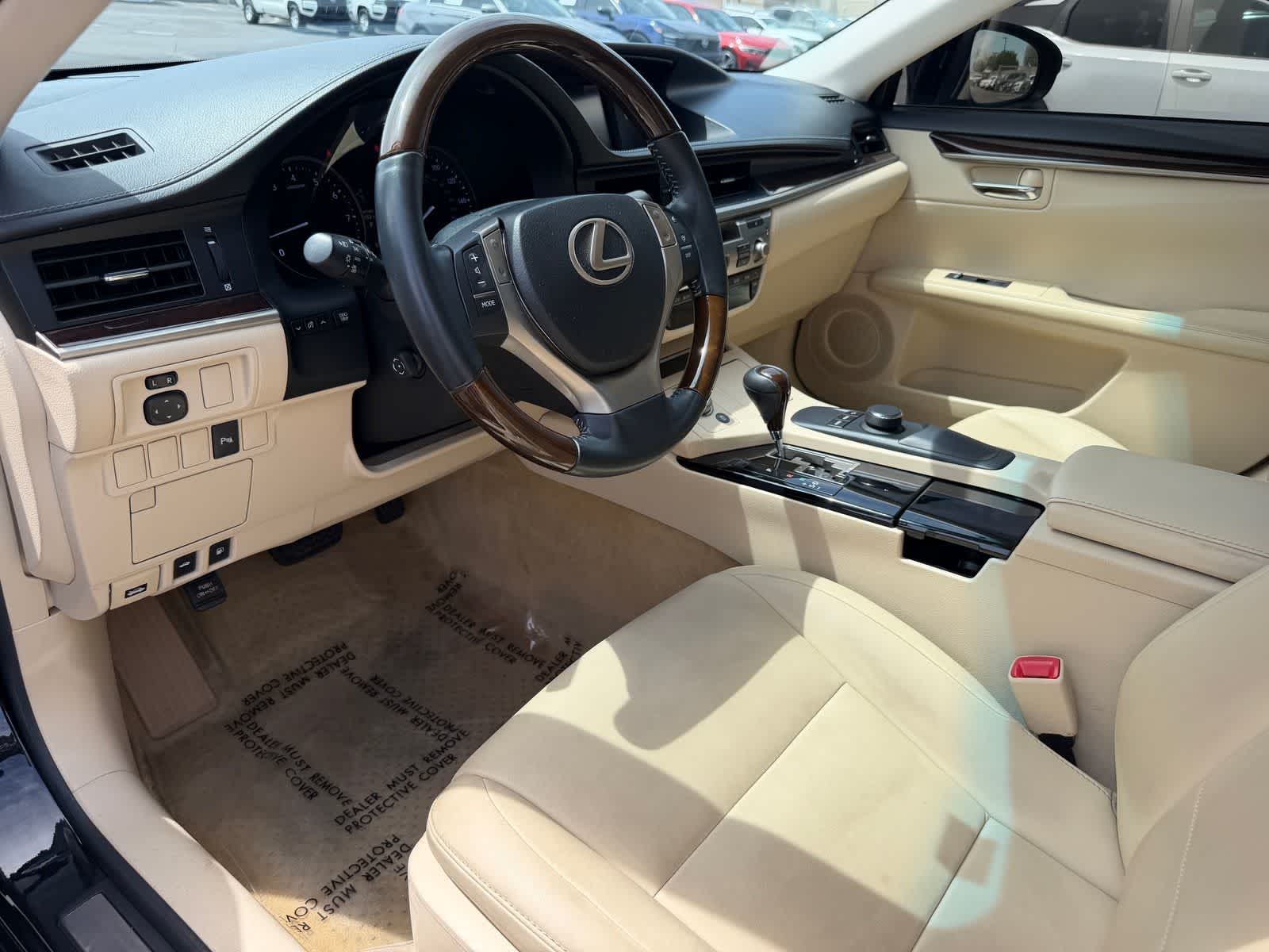 Thumbnail: 2013 Lexus ES - 2