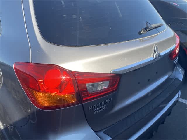 Thumbnail: 2019 Mitsubishi Outlander Sport - 3