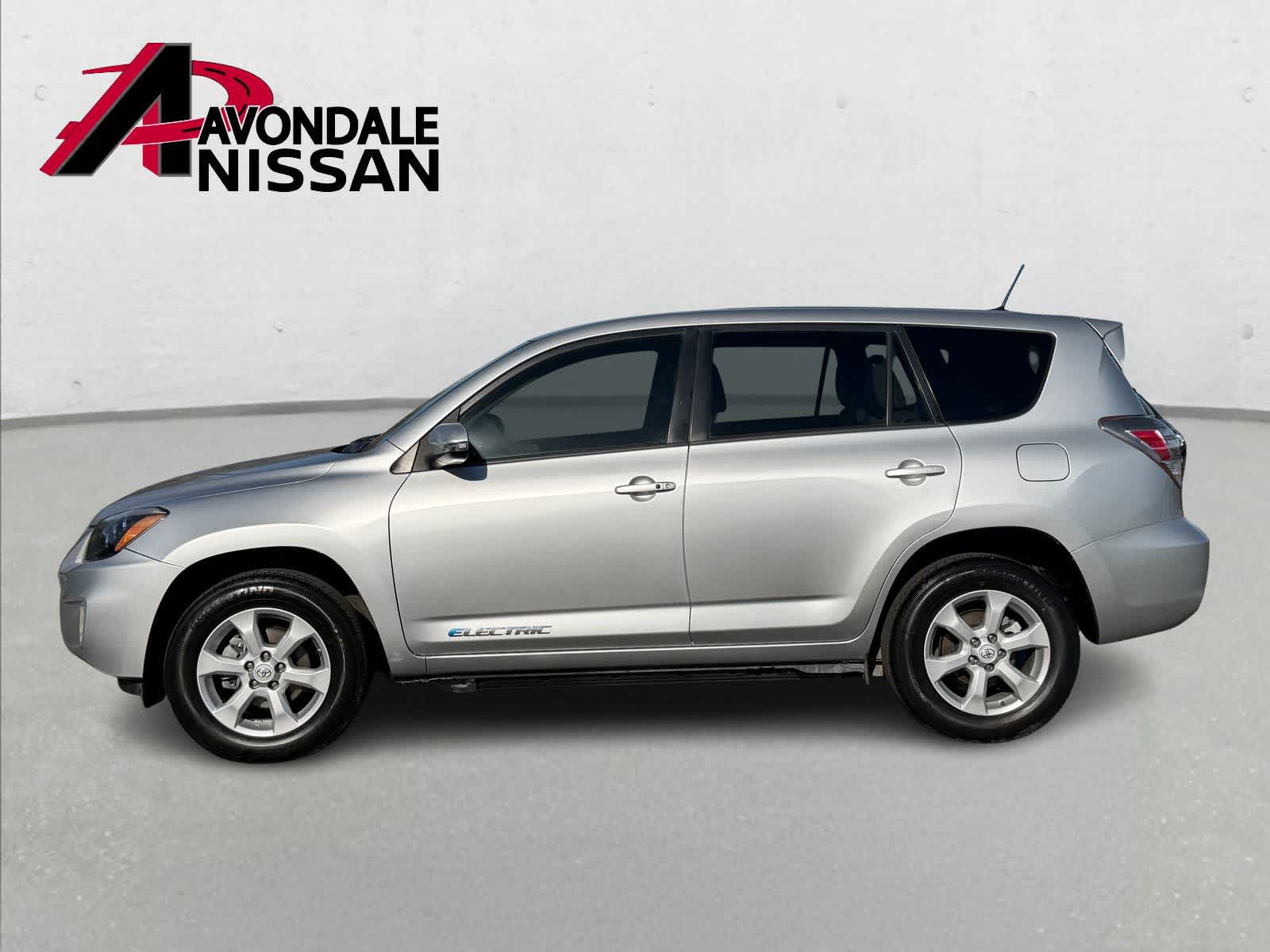 Thumbnail: 2014 Toyota RAV4 - 3