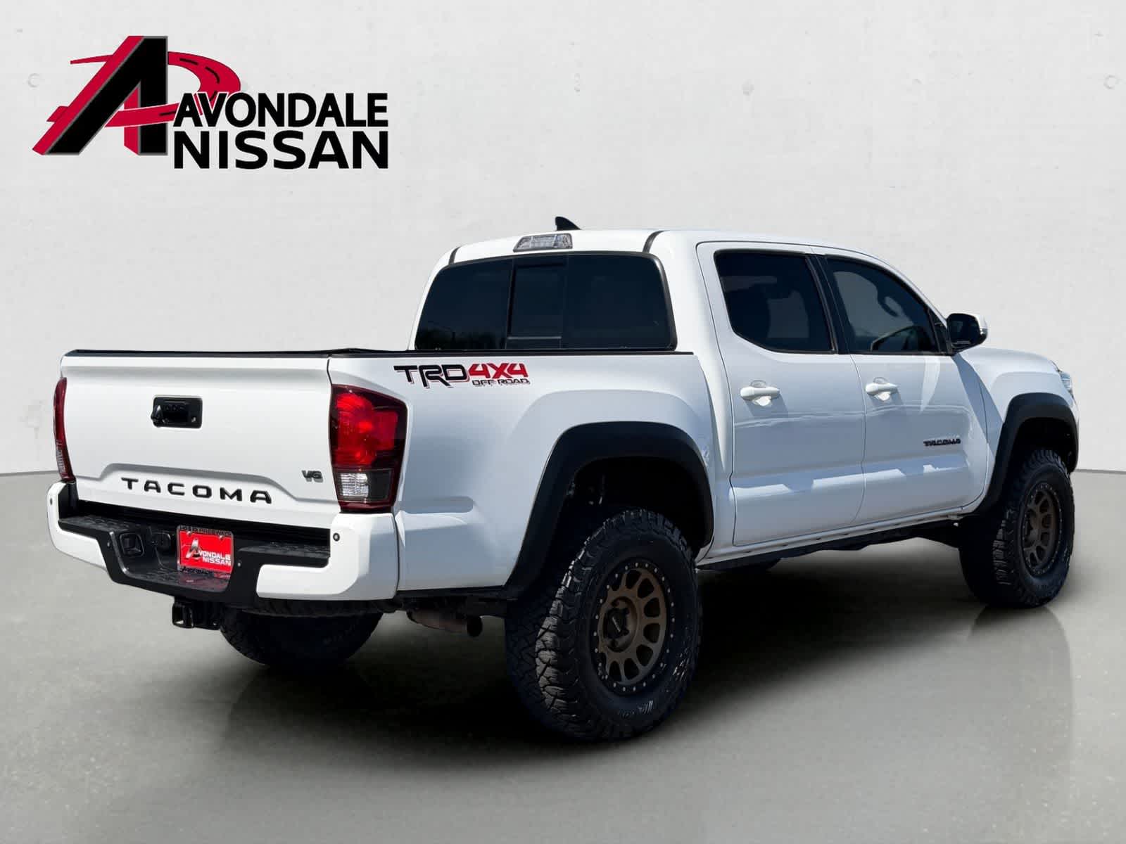 Thumbnail: 2018 Toyota Tacoma - 6