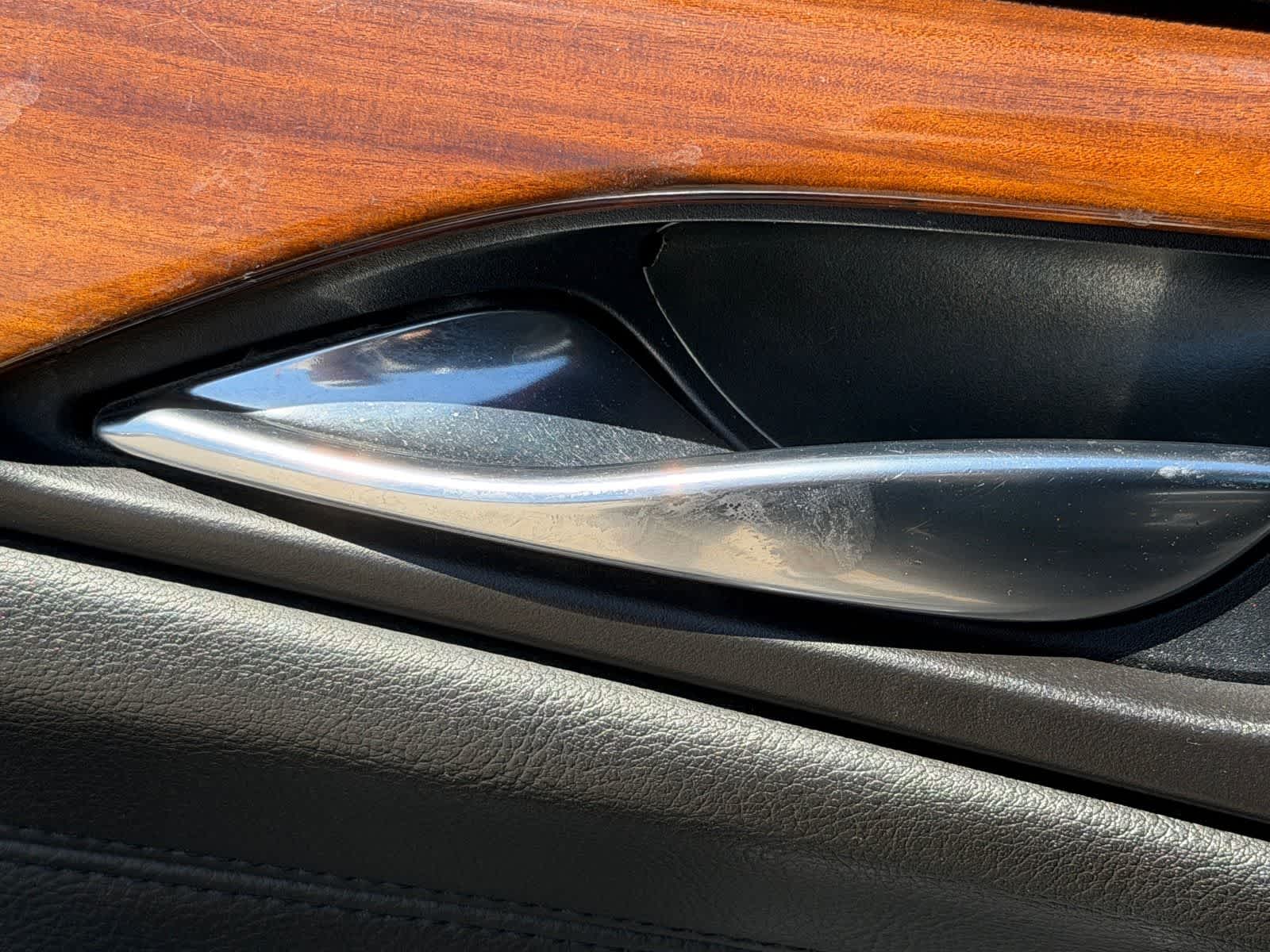 Thumbnail: 2016 Cadillac Escalade - 16
