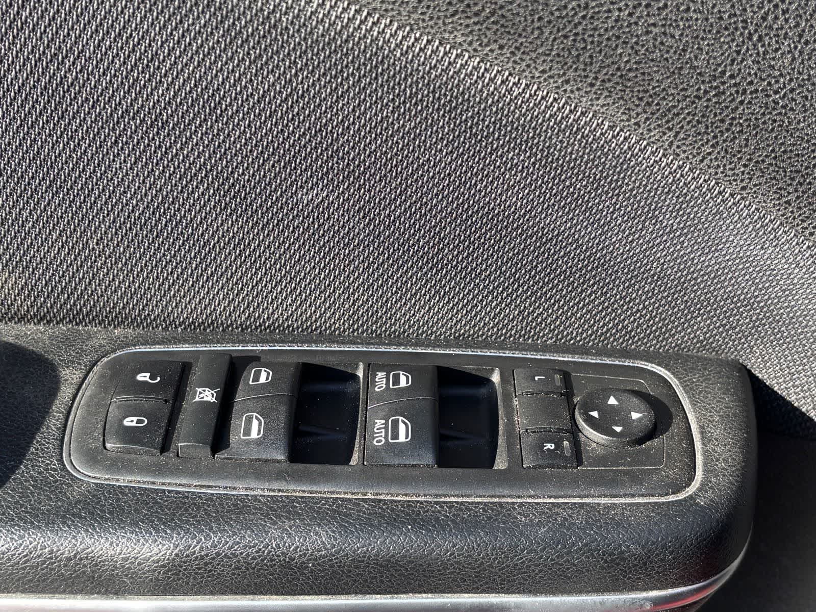 Thumbnail: 2017 Dodge Charger - 17