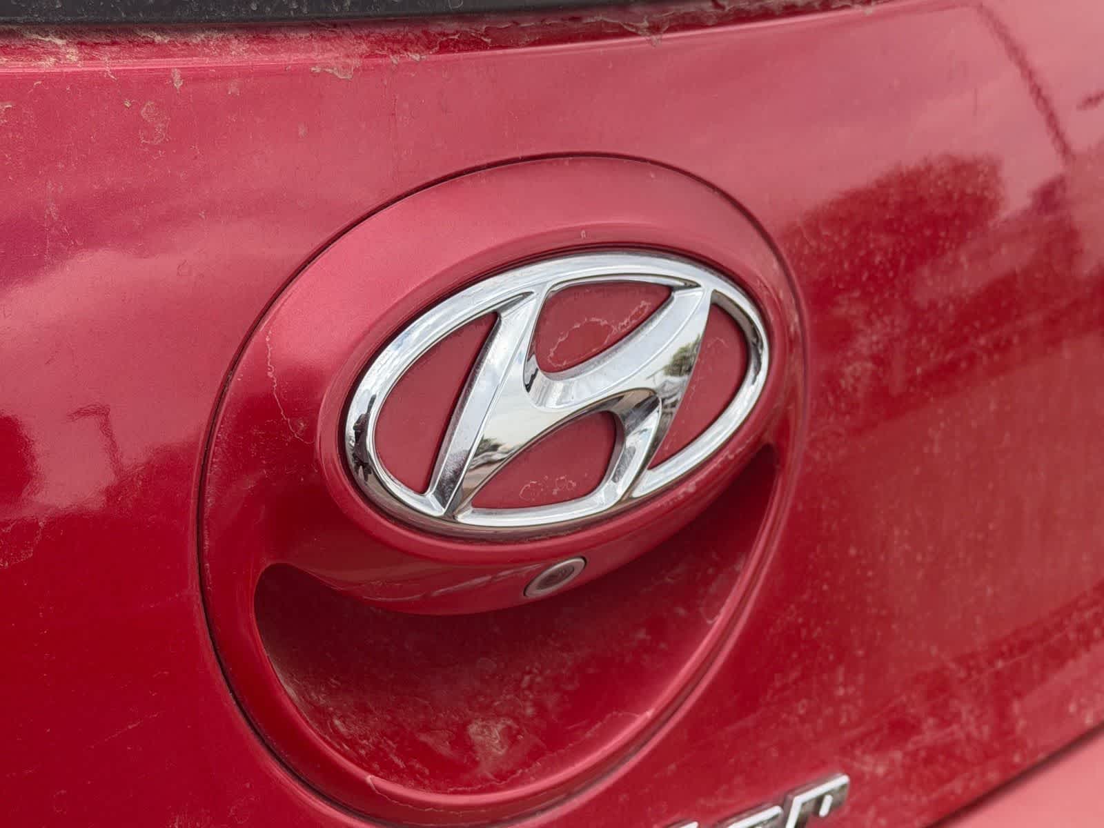 Thumbnail: 2017 Hyundai Veloster - 26