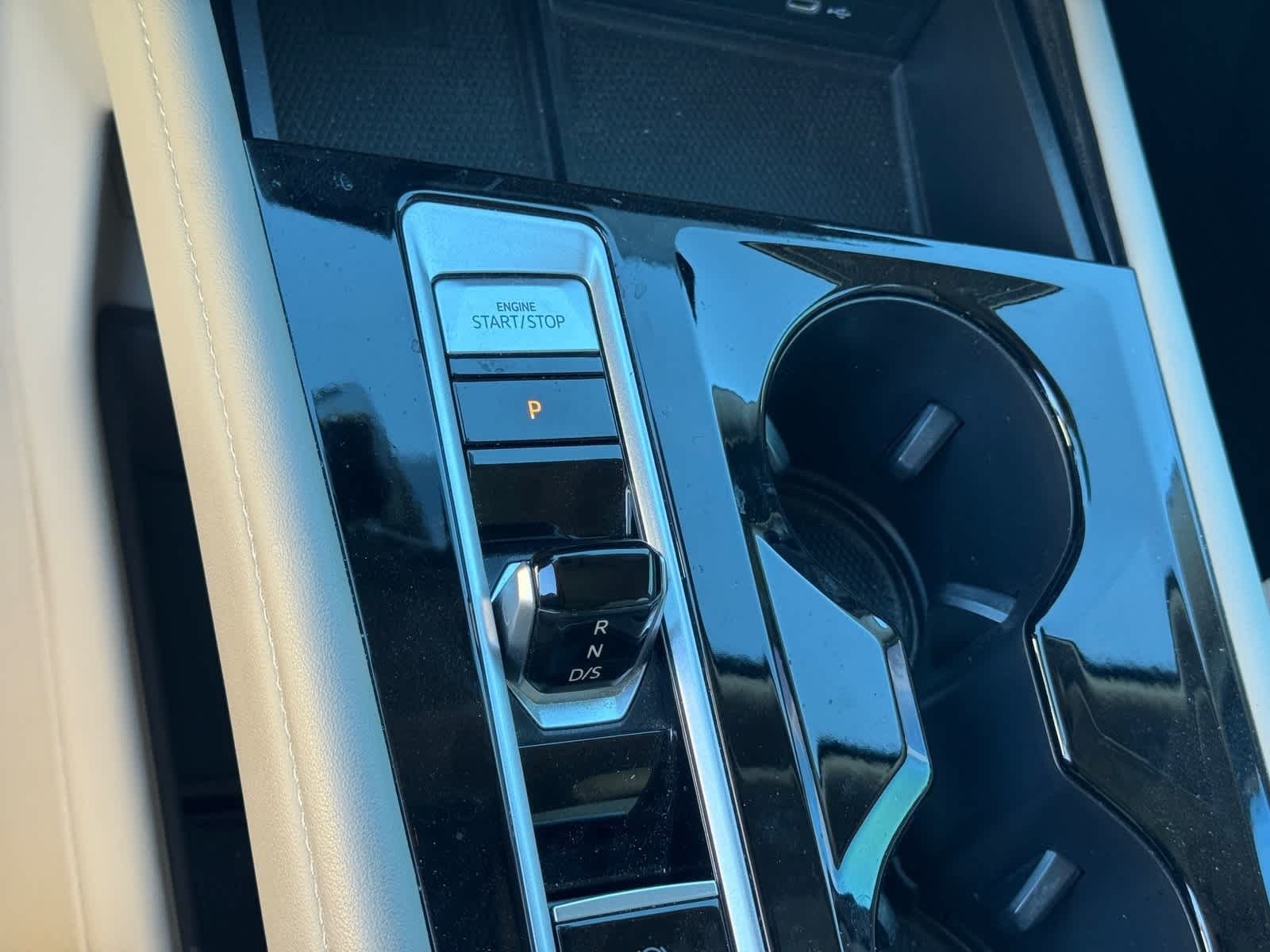 Thumbnail: 2024 Volkswagen Atlas - 17