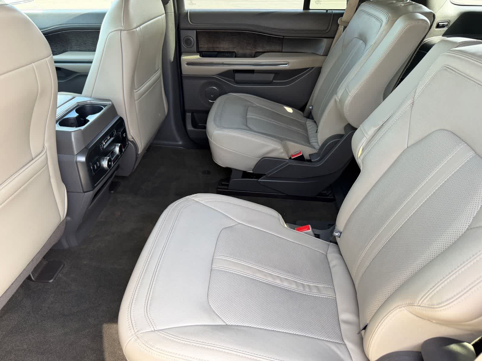 Thumbnail: 2019 Ford Expedition - 10