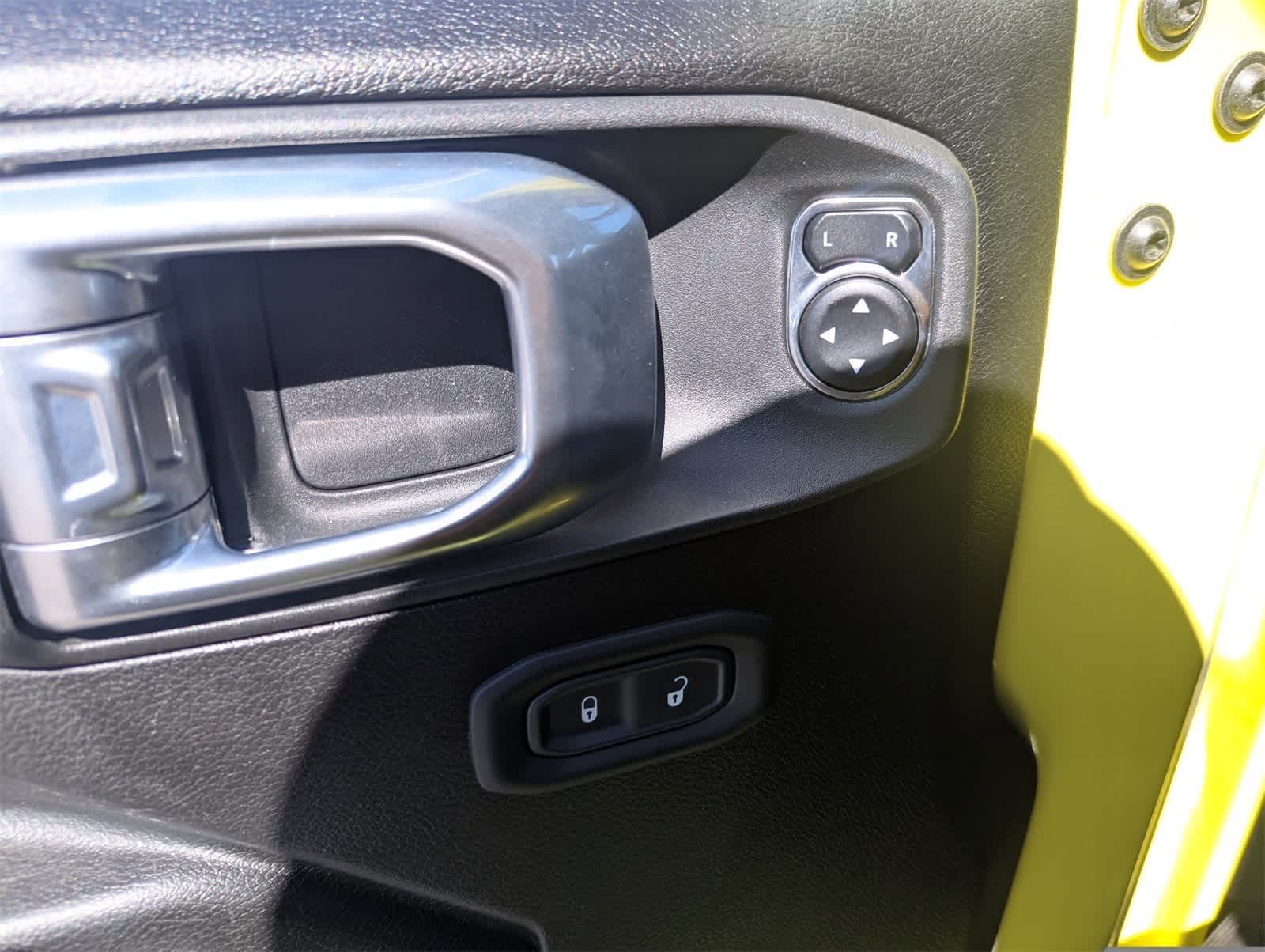 Thumbnail: 2023 Jeep Wrangler - 25