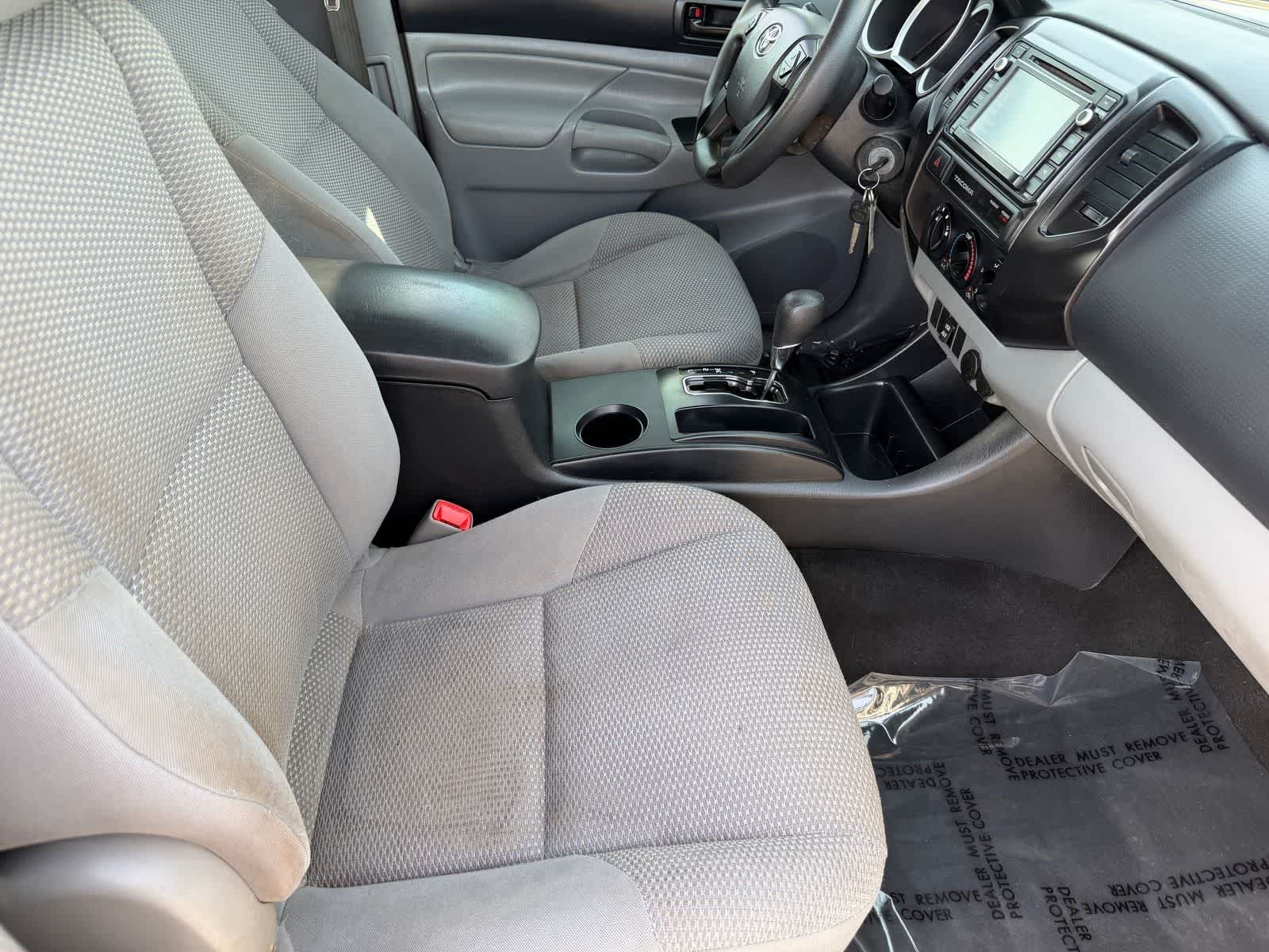 Thumbnail: 2015 Toyota Tacoma - 10