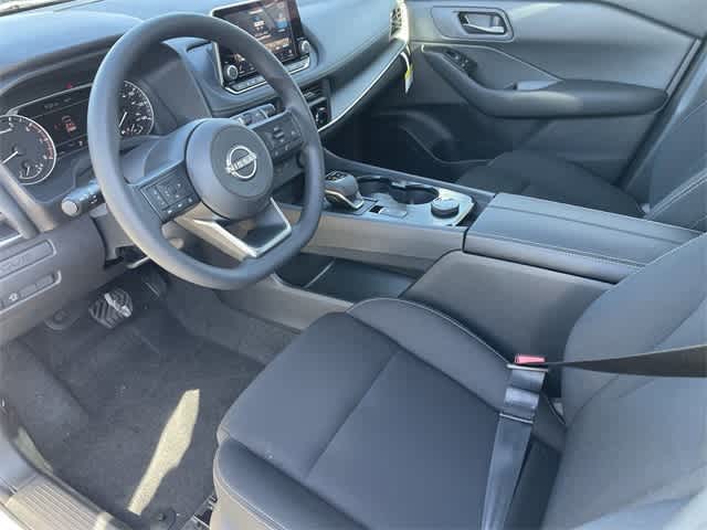 2025 Nissan Rogue S 2