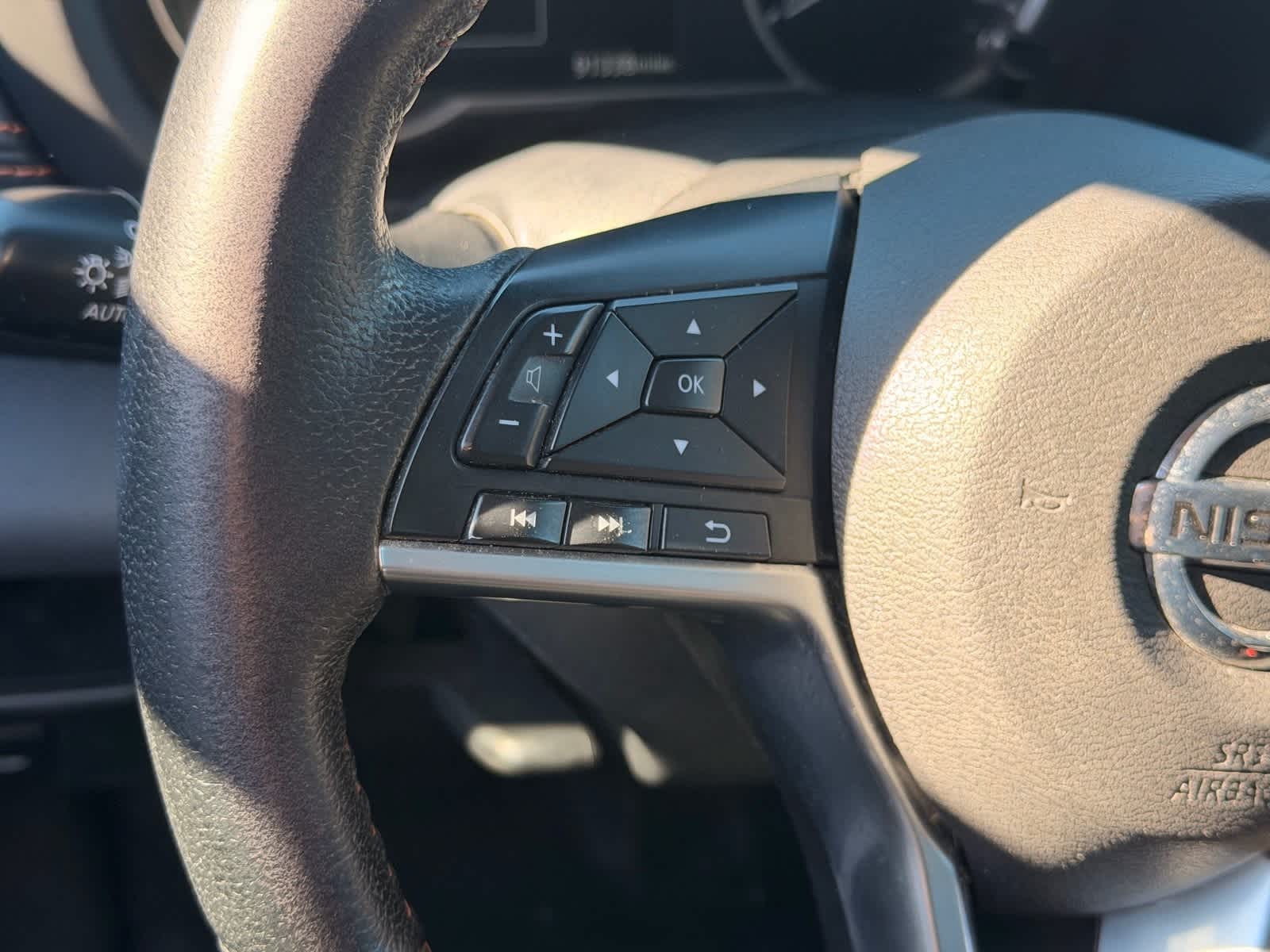 Thumbnail: 2018 Nissan Kicks - 16