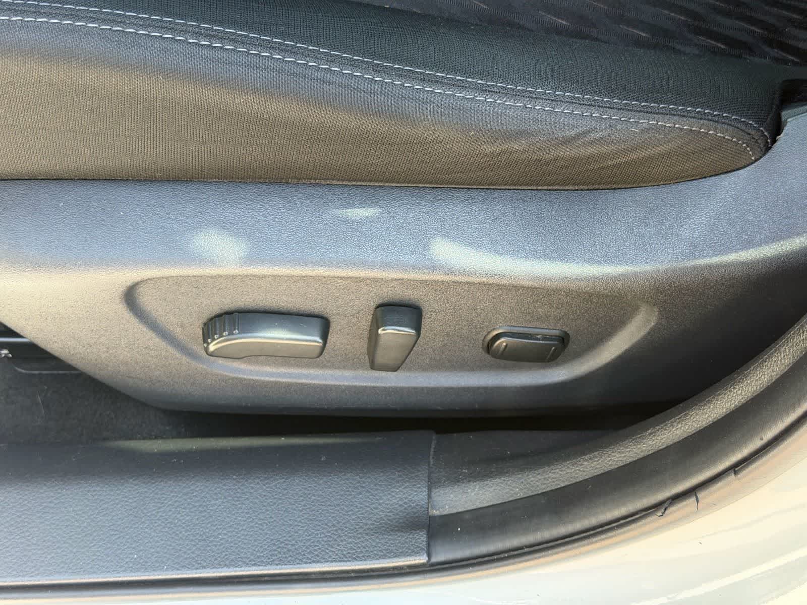 Thumbnail: 2020 Nissan Rogue - 11