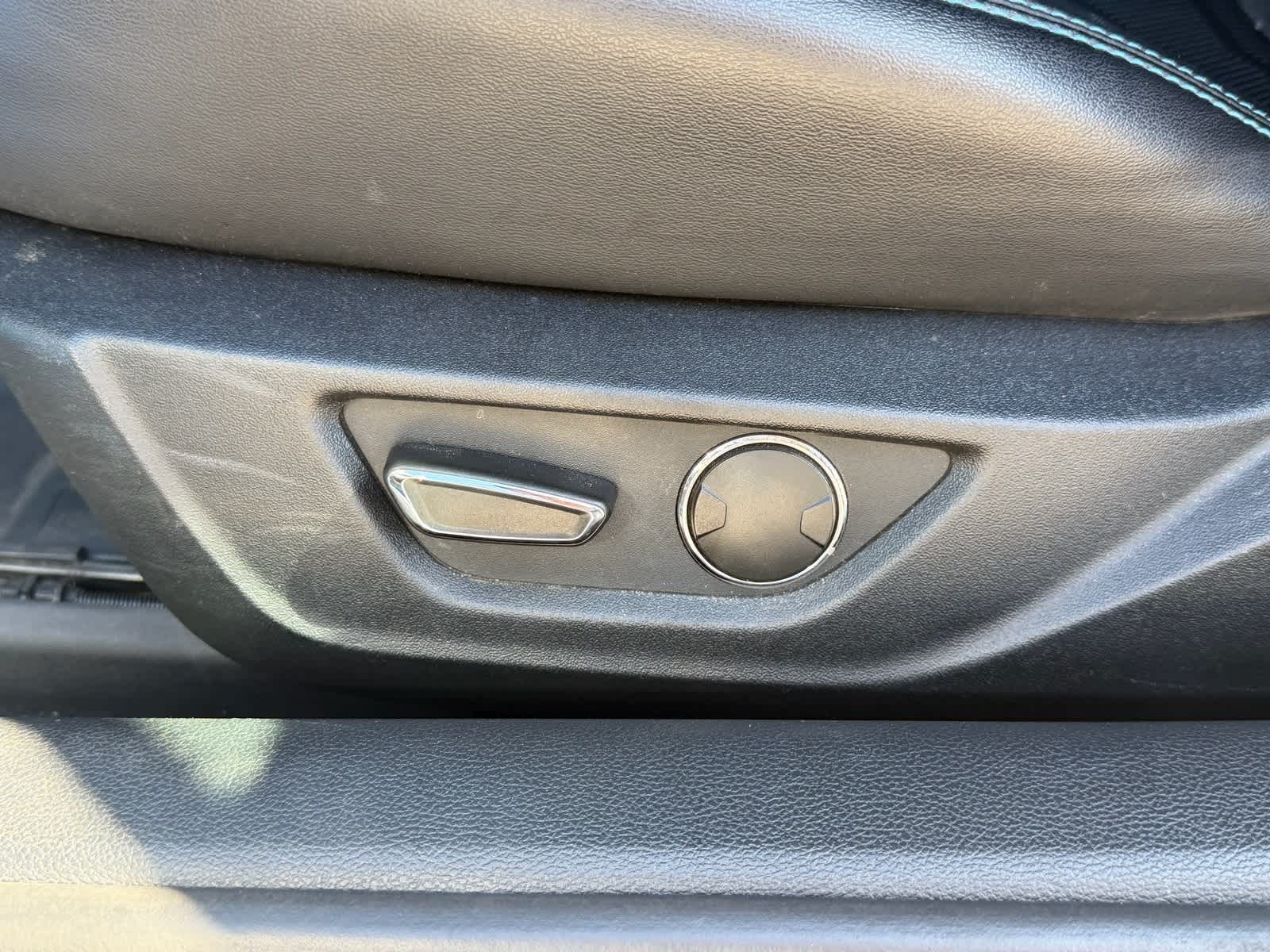 Thumbnail: 2019 Ford Mustang - 12