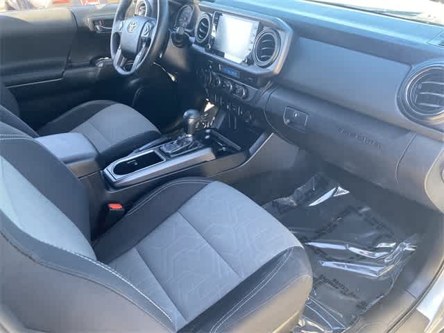 2021 Toyota Tacoma TRD Off-Road 13