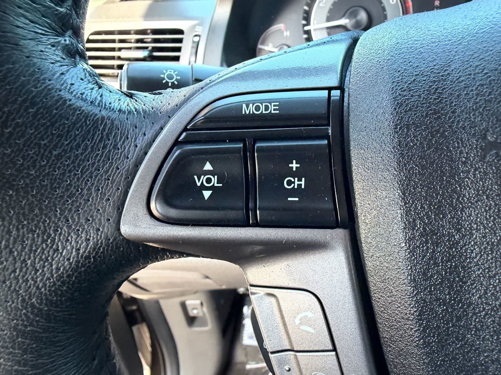 Thumbnail: 2014 Honda Odyssey - 17