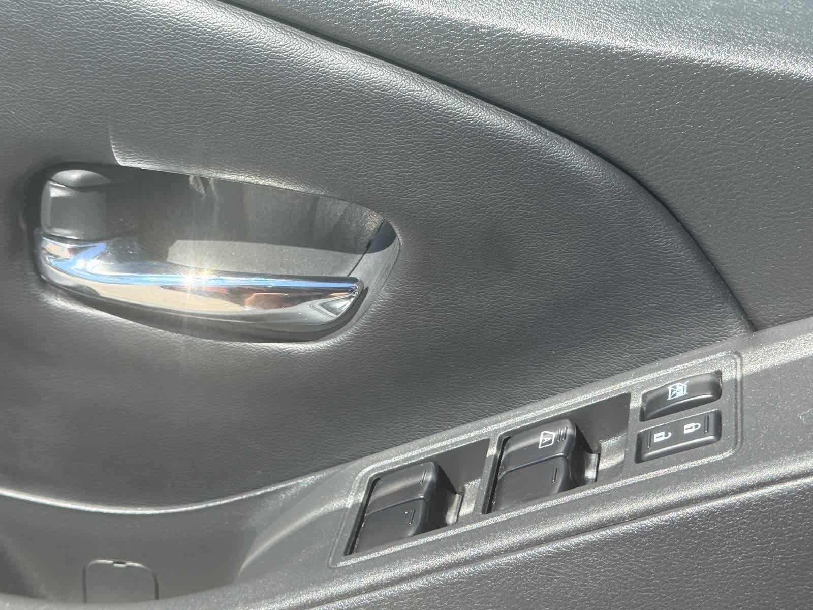 Thumbnail: 2025 Nissan Frontier - 26