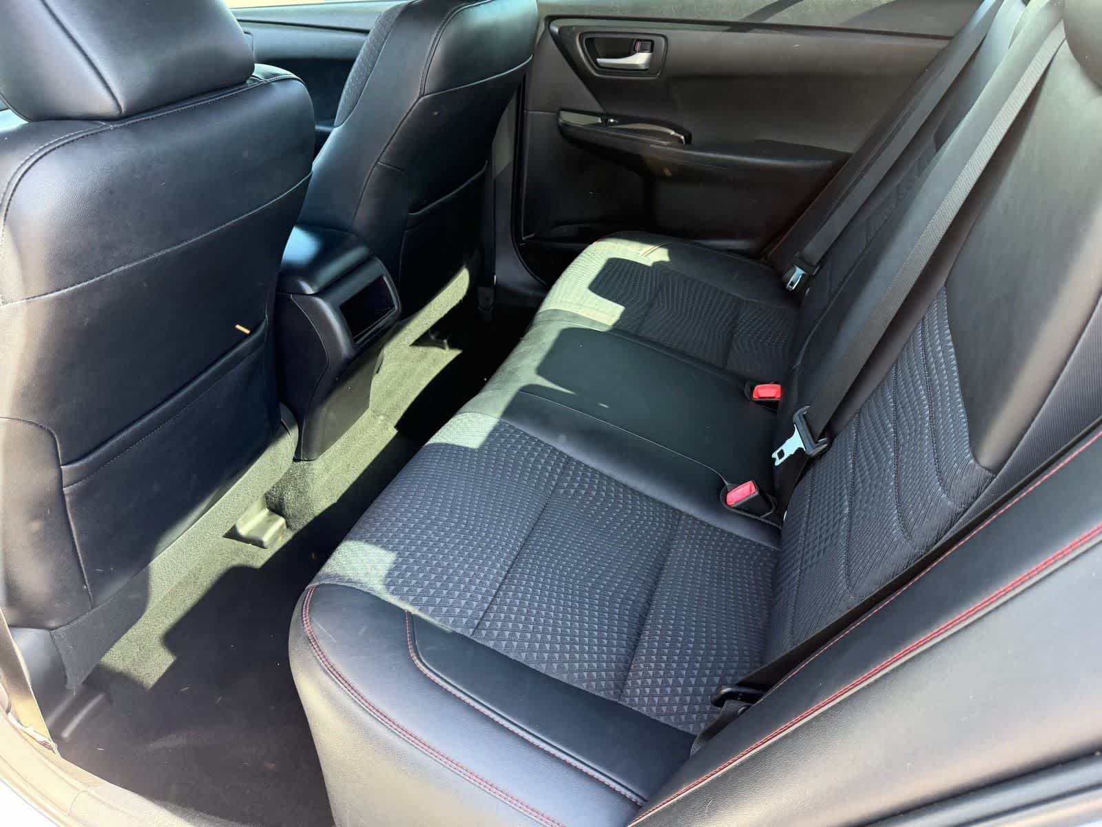 Thumbnail: 2015 Toyota Camry - 15
