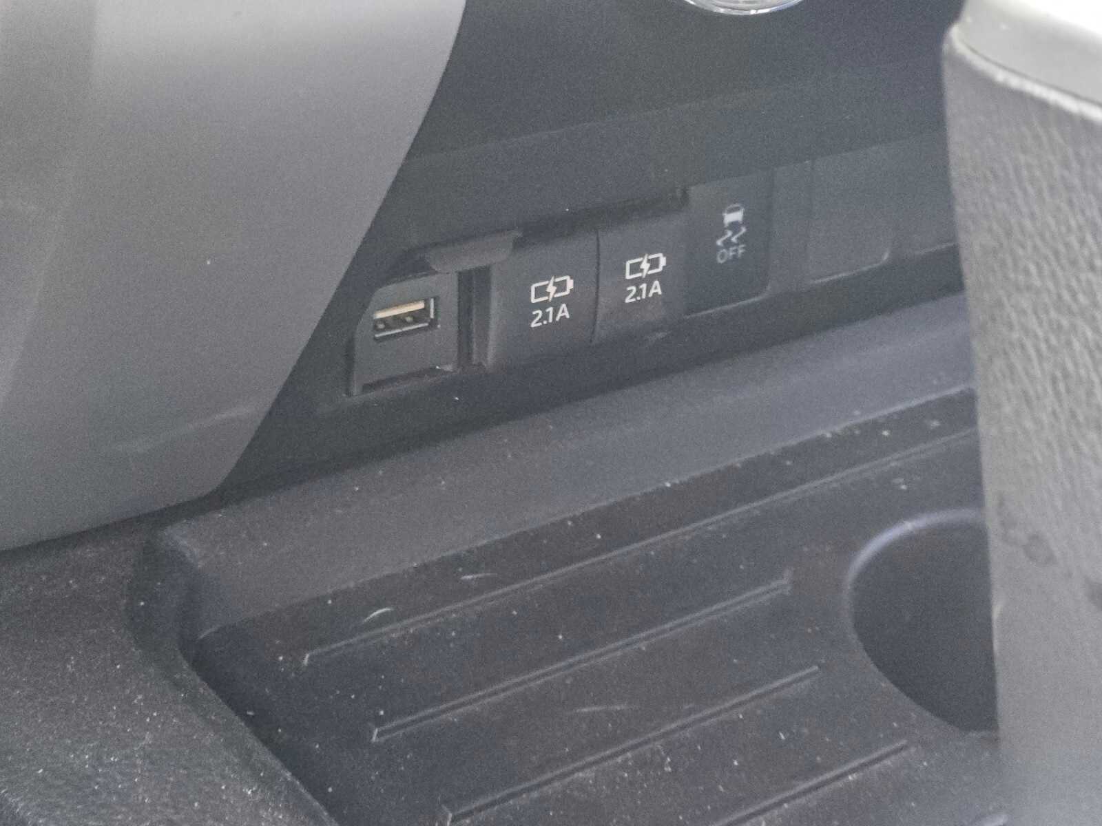 Thumbnail: 2021 Toyota Tundra - 9