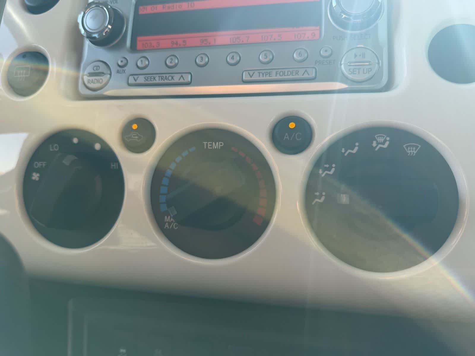 Thumbnail: 2014 Toyota FJ Cruiser - 25