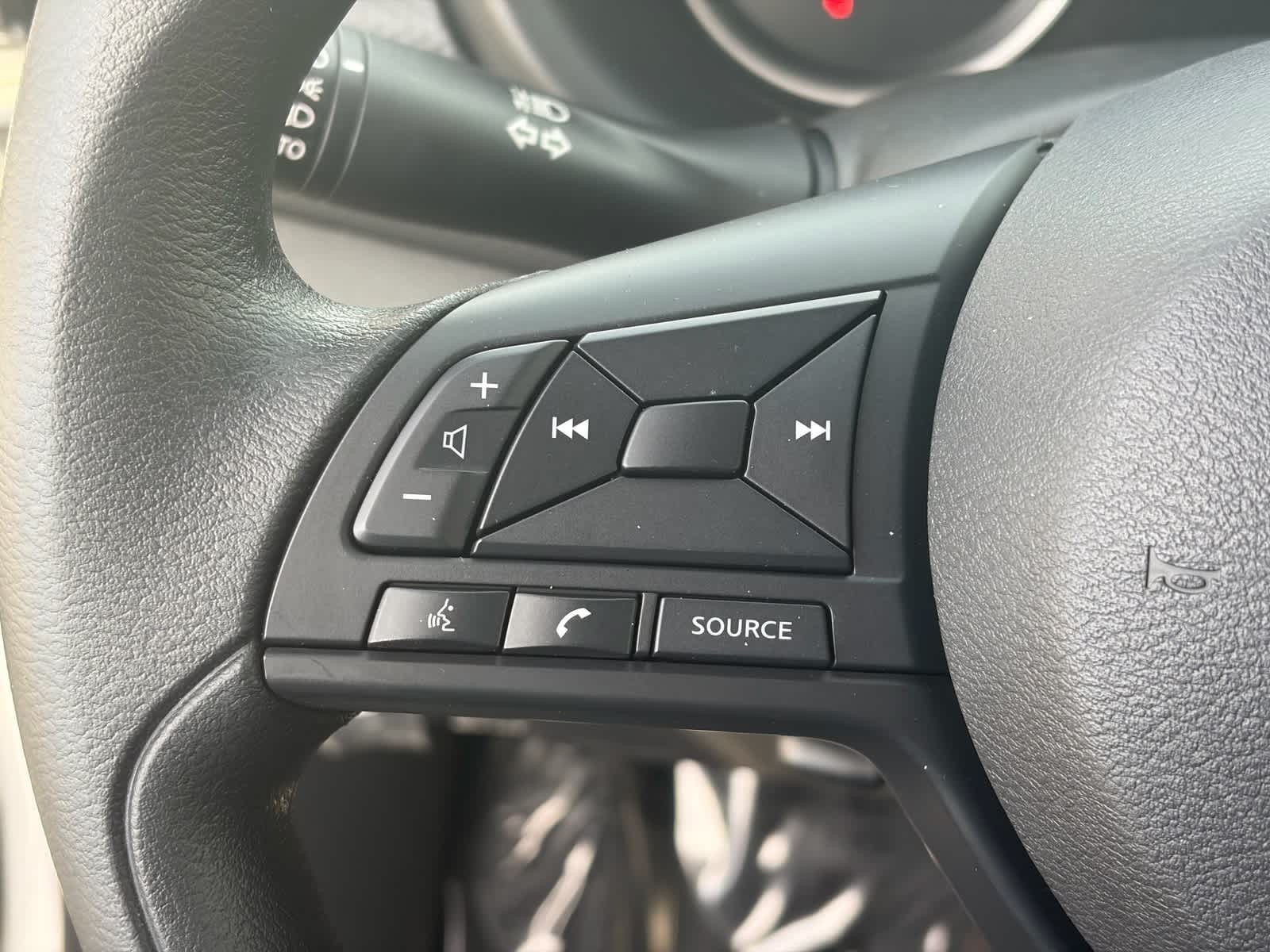 Thumbnail: 2025 Nissan Kicks - 19