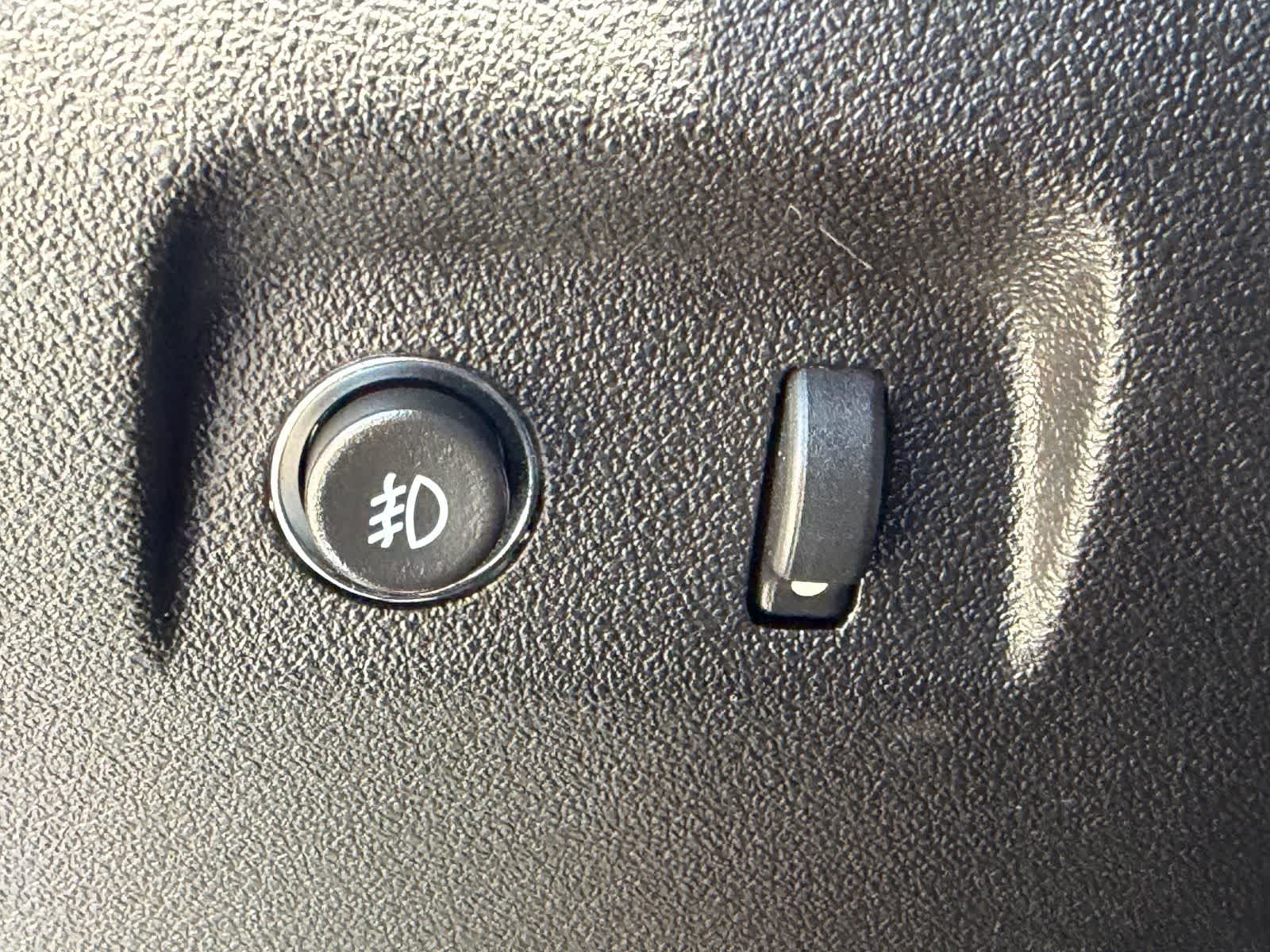 Thumbnail: 2007 Saturn Sky - 14