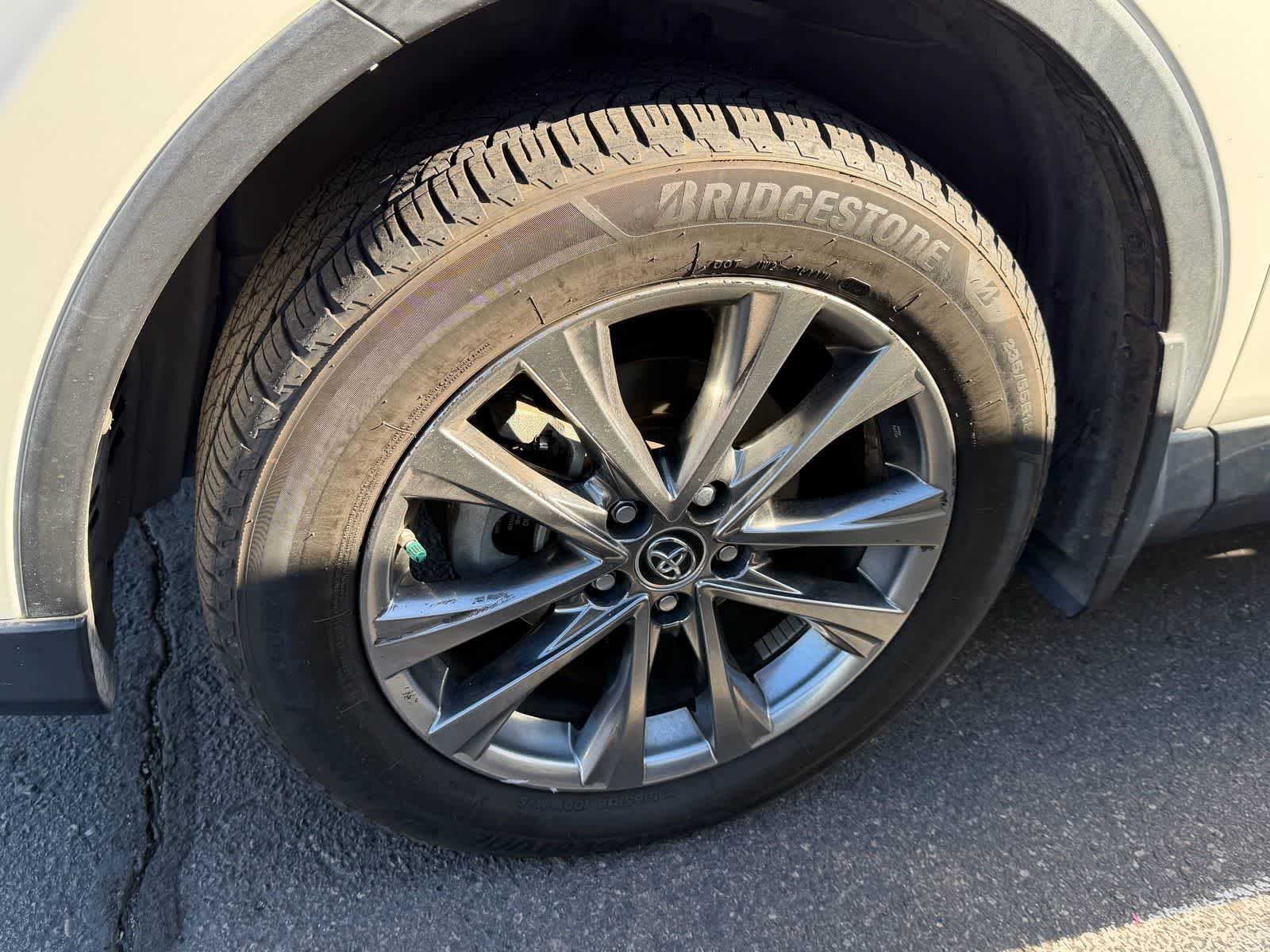 Thumbnail: 2018 Toyota RAV4 - 6