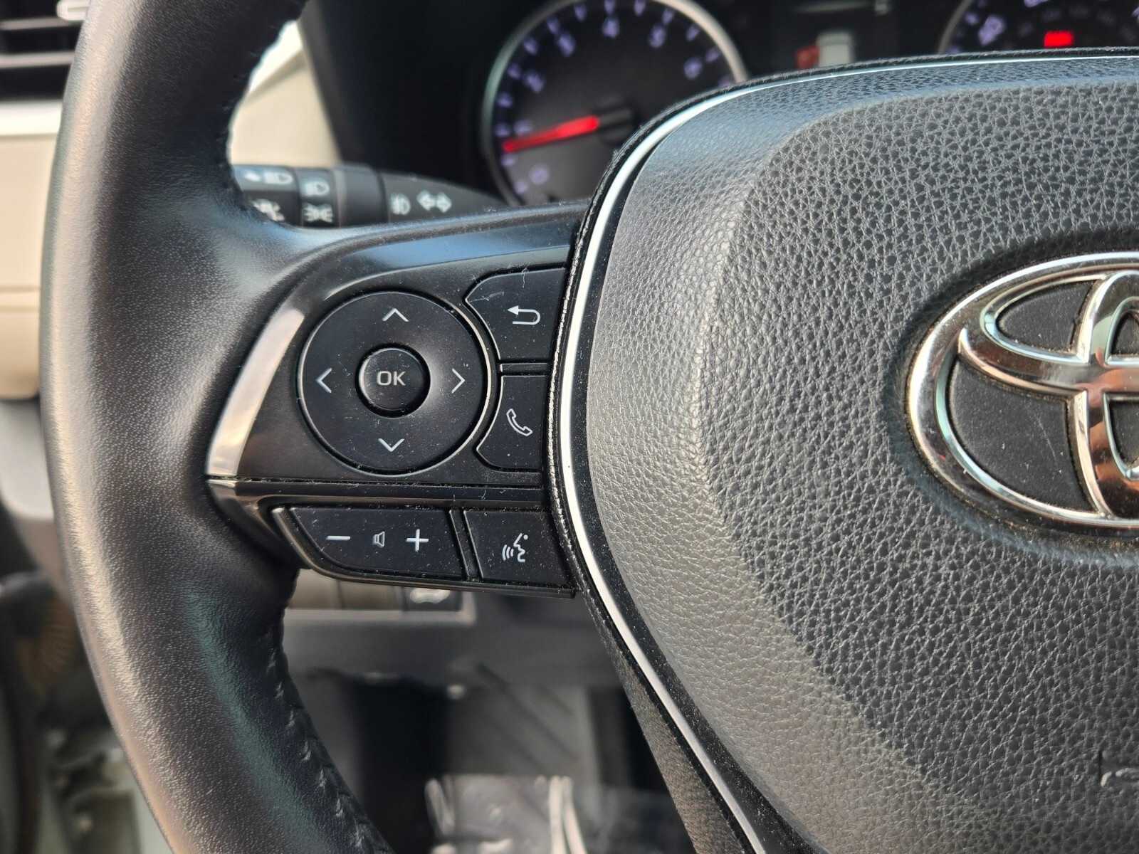 Thumbnail: 2020 Toyota RAV4 - 32