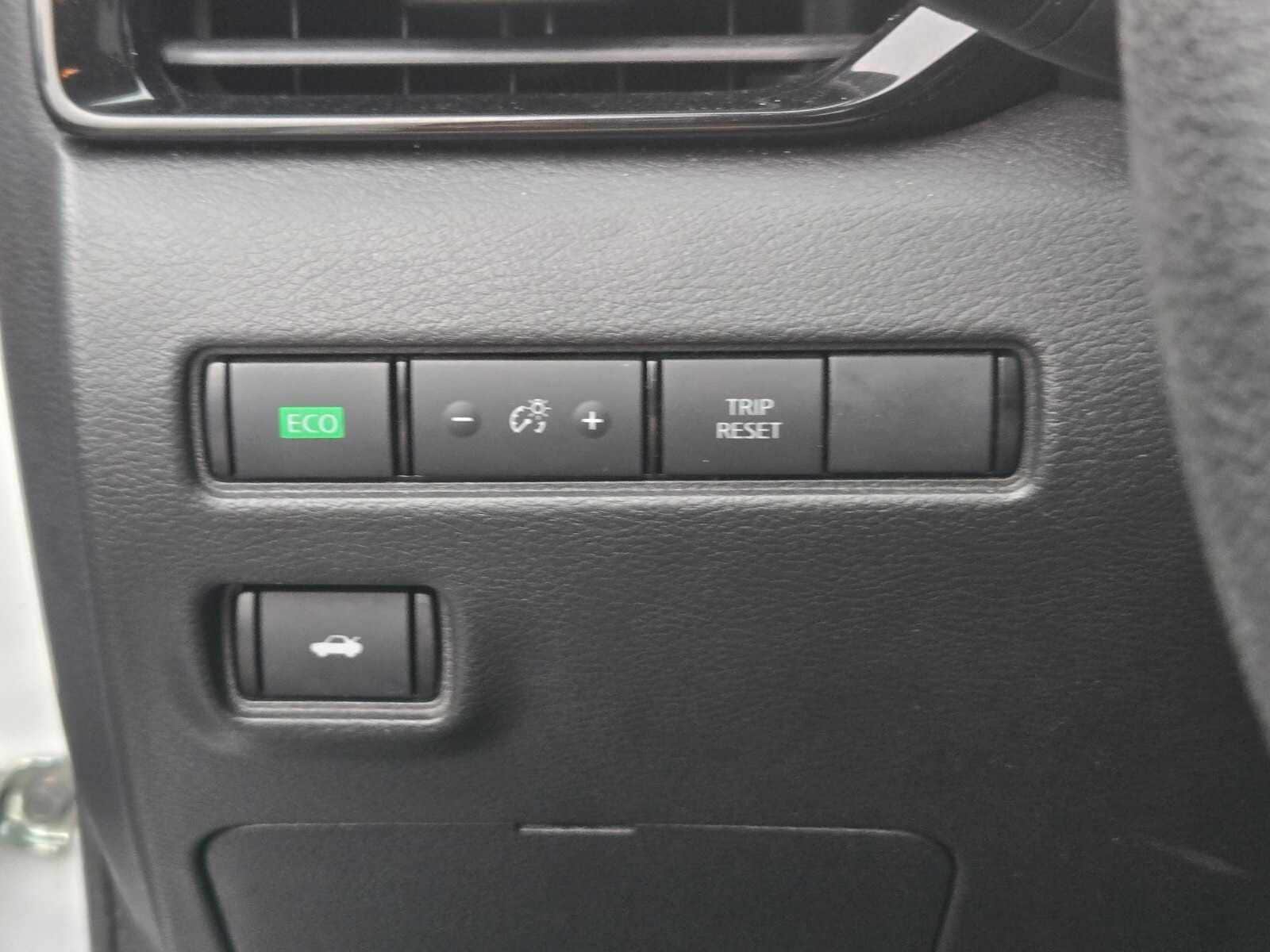 Thumbnail: 2024 Nissan Sentra - 16