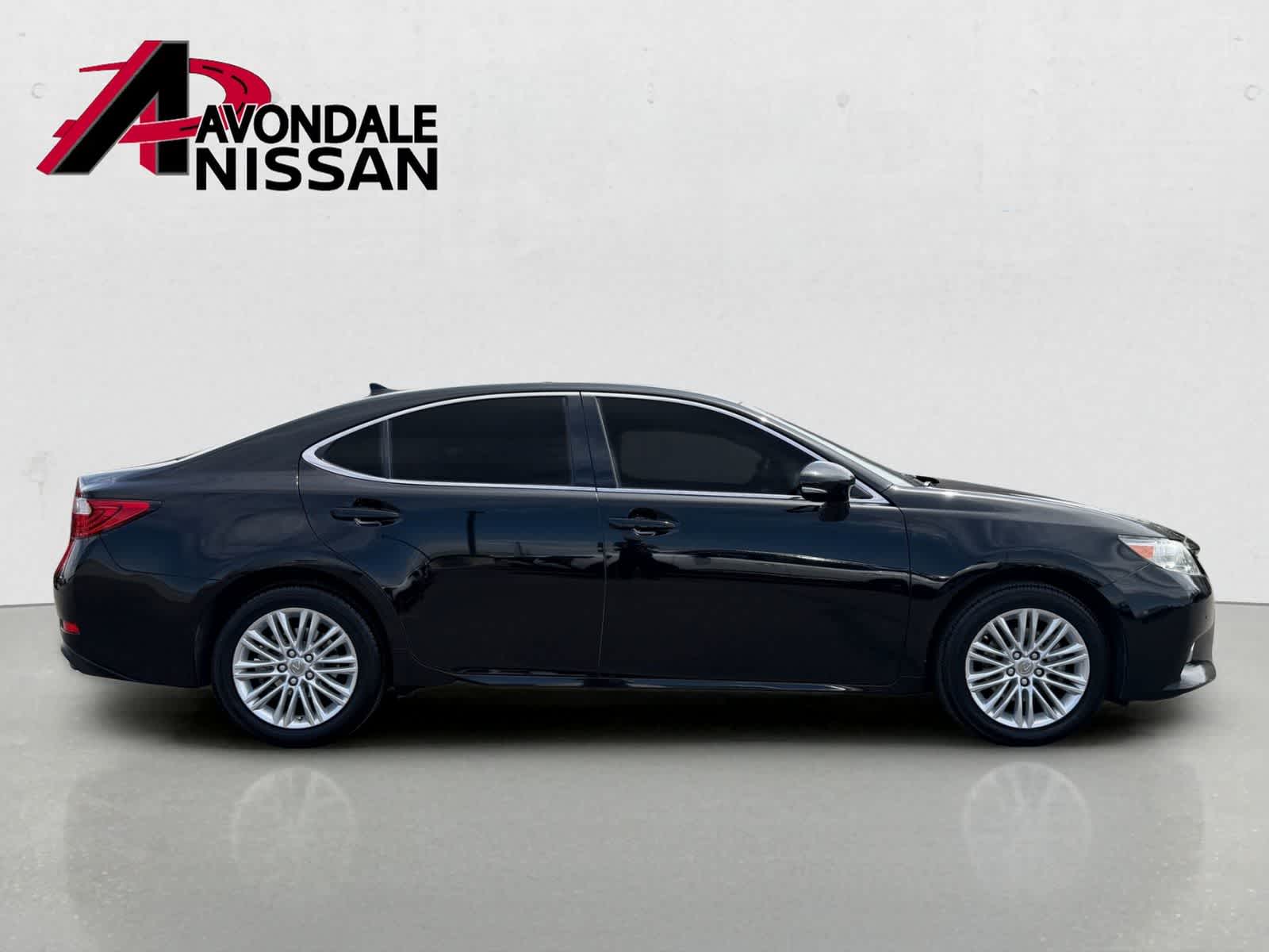 Thumbnail: 2013 Lexus ES - 8