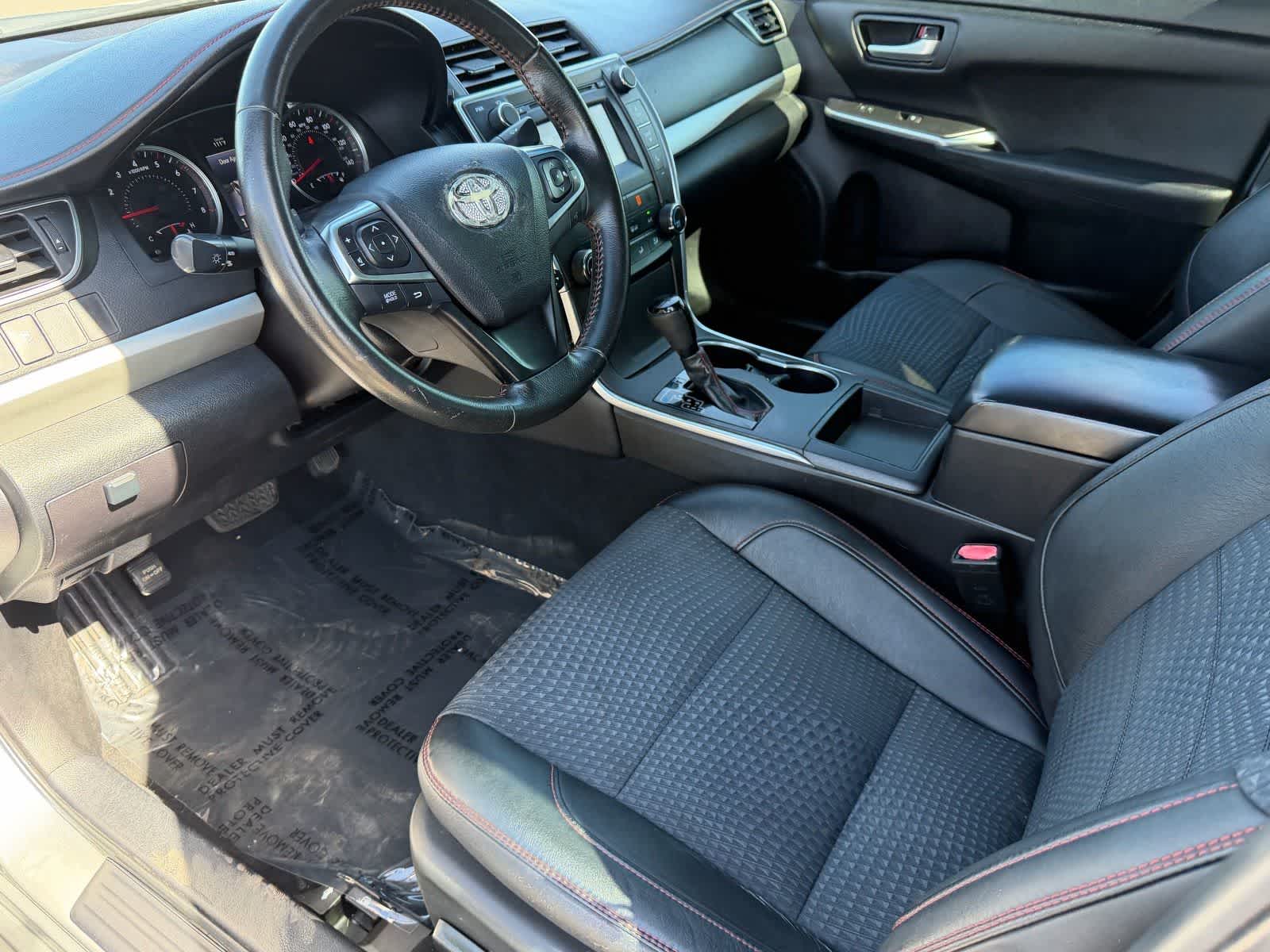 Thumbnail: 2015 Toyota Camry - 18