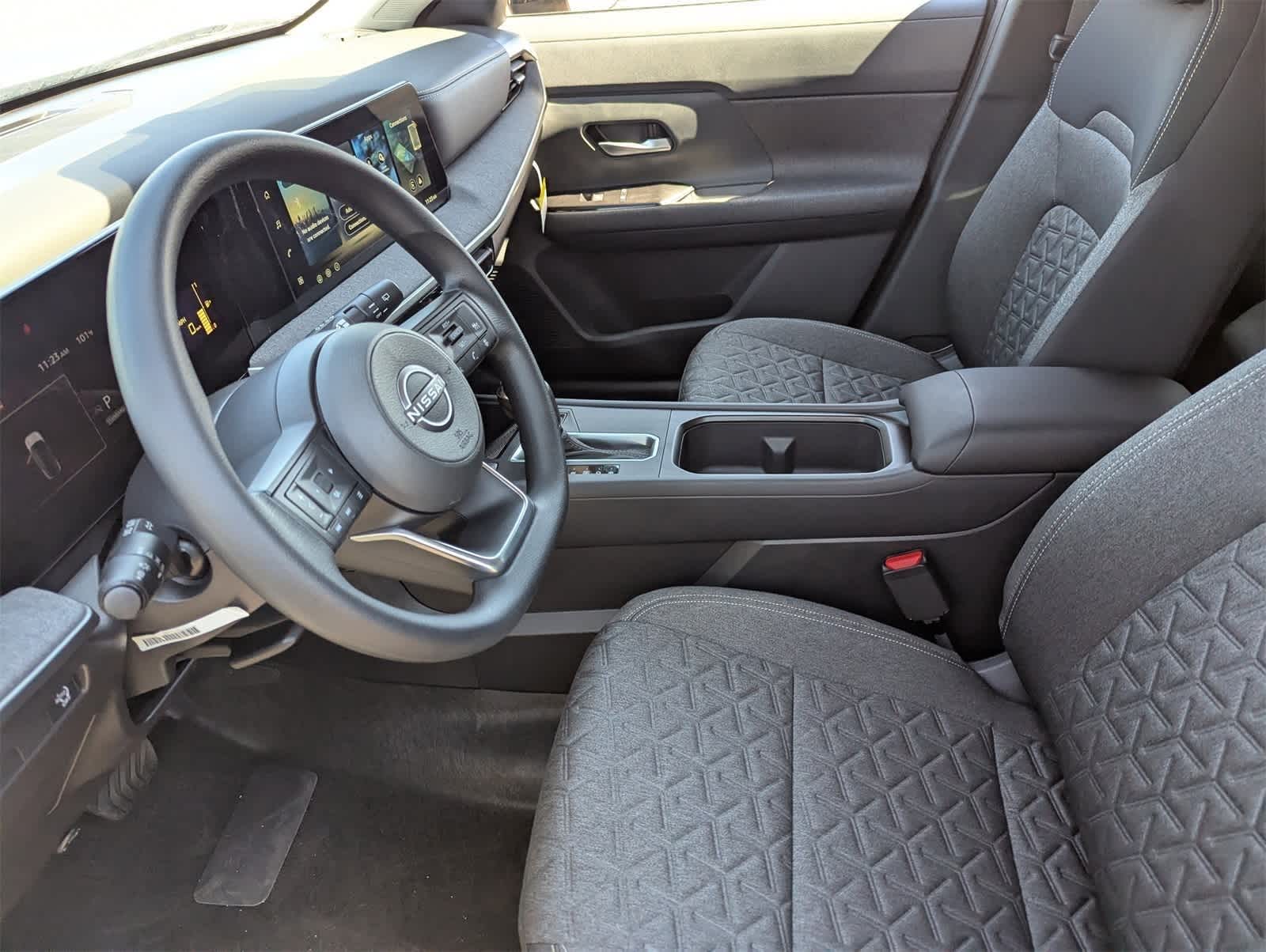 Thumbnail: 2026 Nissan Kicks - 17