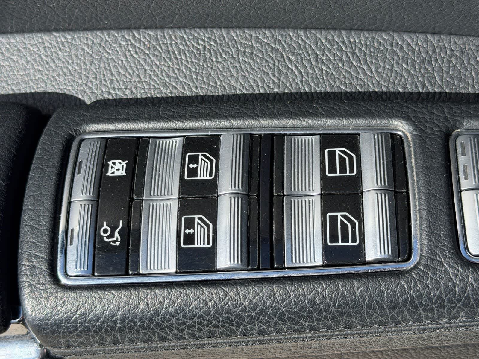 Thumbnail: 2007 Mercedes-Benz S-Class - 12