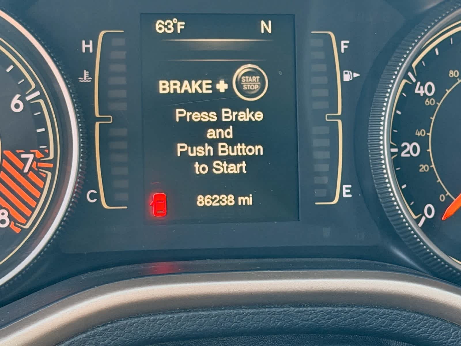 Thumbnail: 2015 Jeep Cherokee - 17