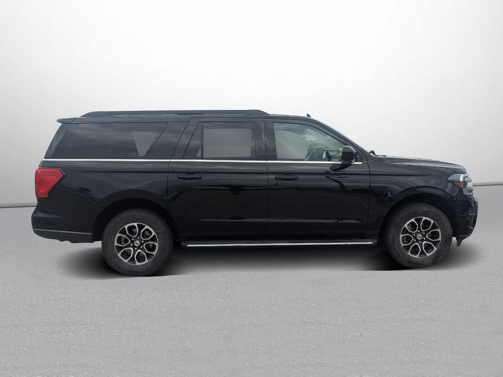 Thumbnail: 2022 Ford Expedition MAX - 6